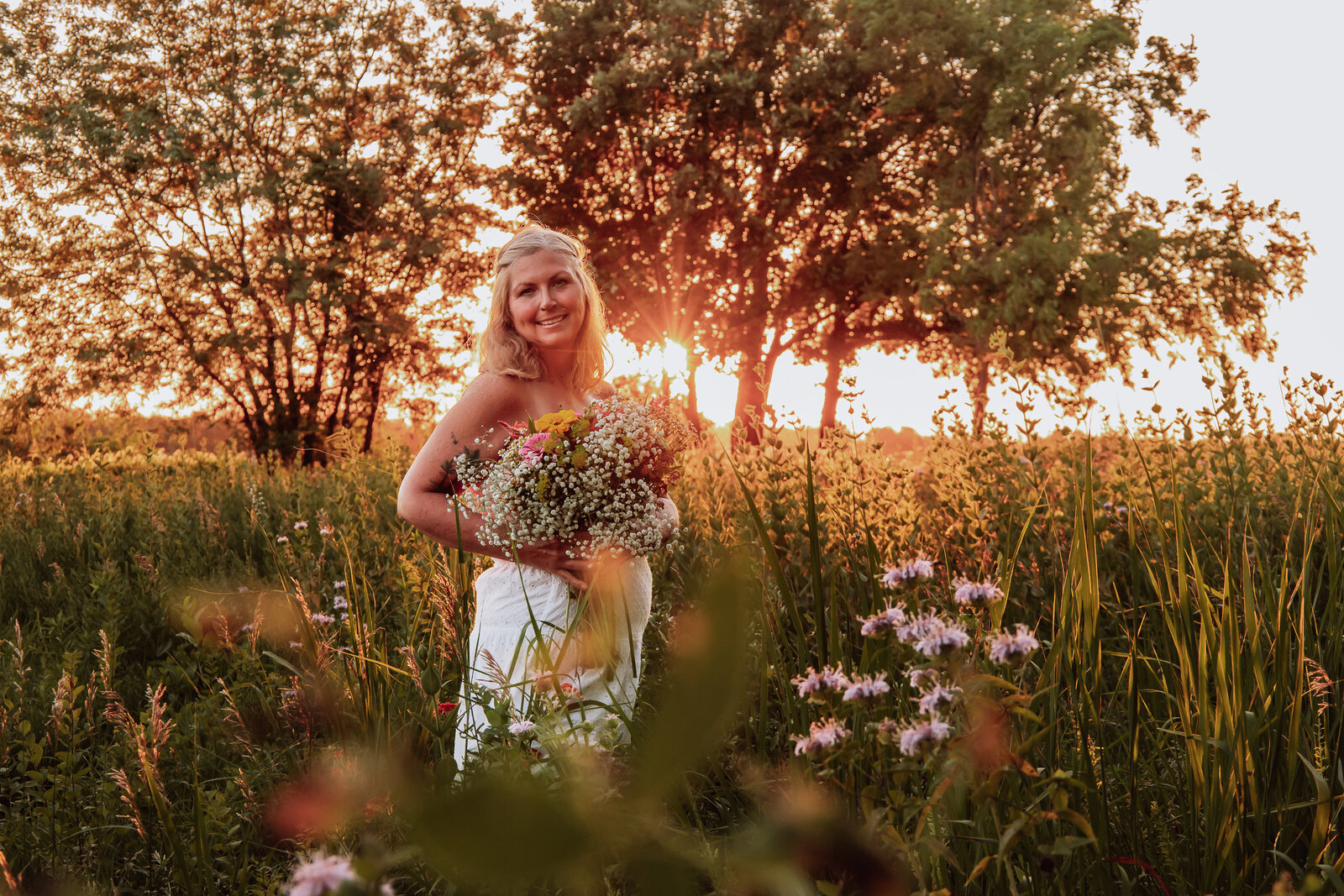 kansas city missouri boudoir photographer, flower mini session, smithville lake, anita b gorman trailhead