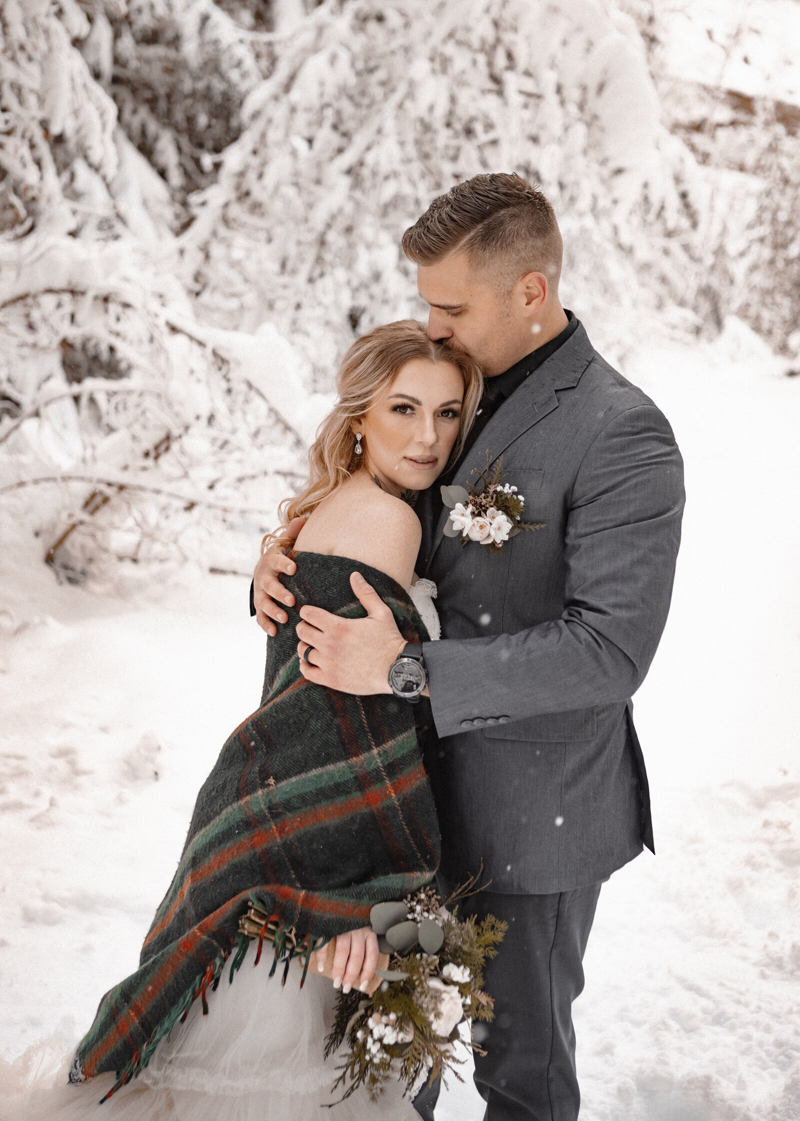 Mount-Hood-Elopement-Photographer