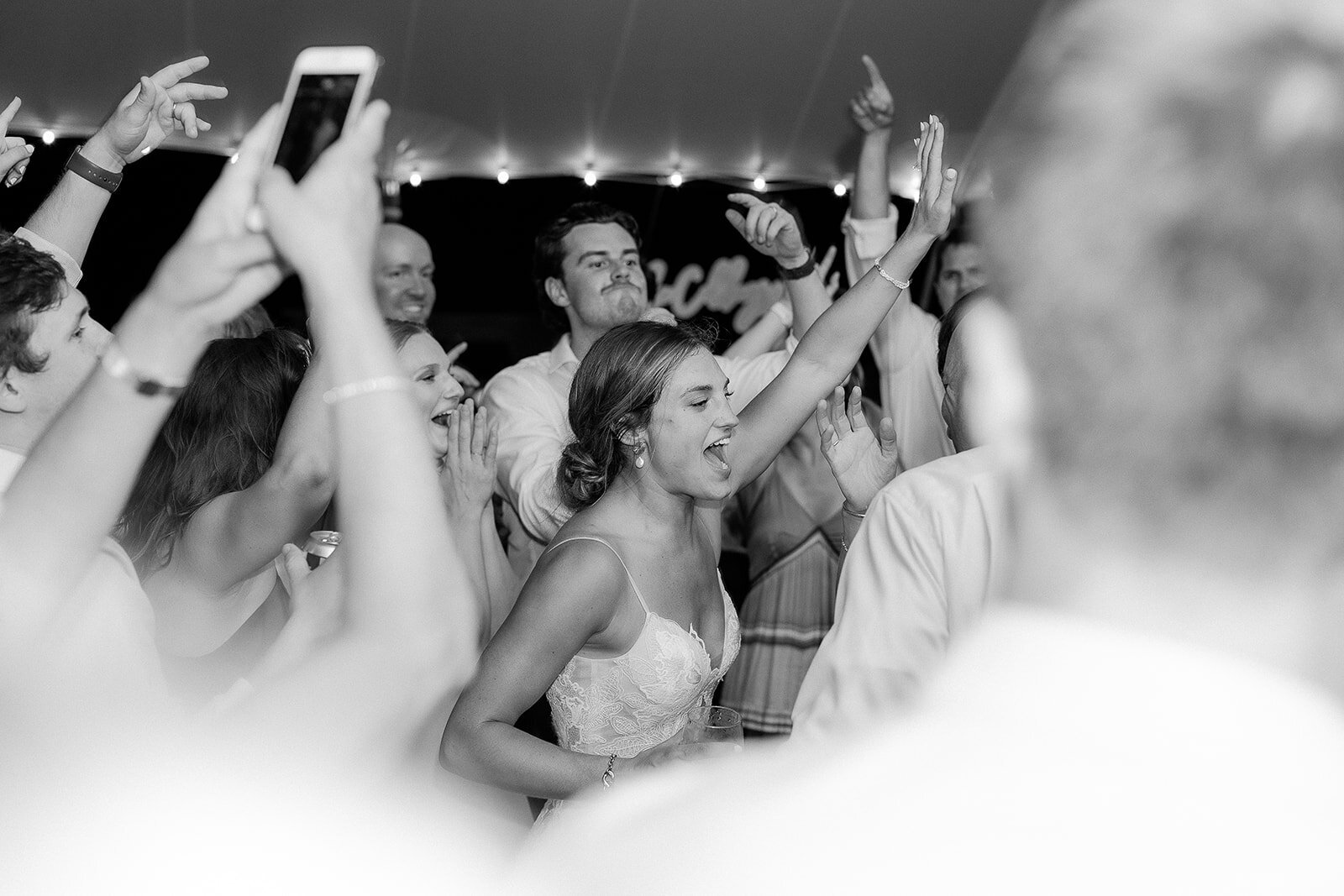 PARTY DANCING-88_websize