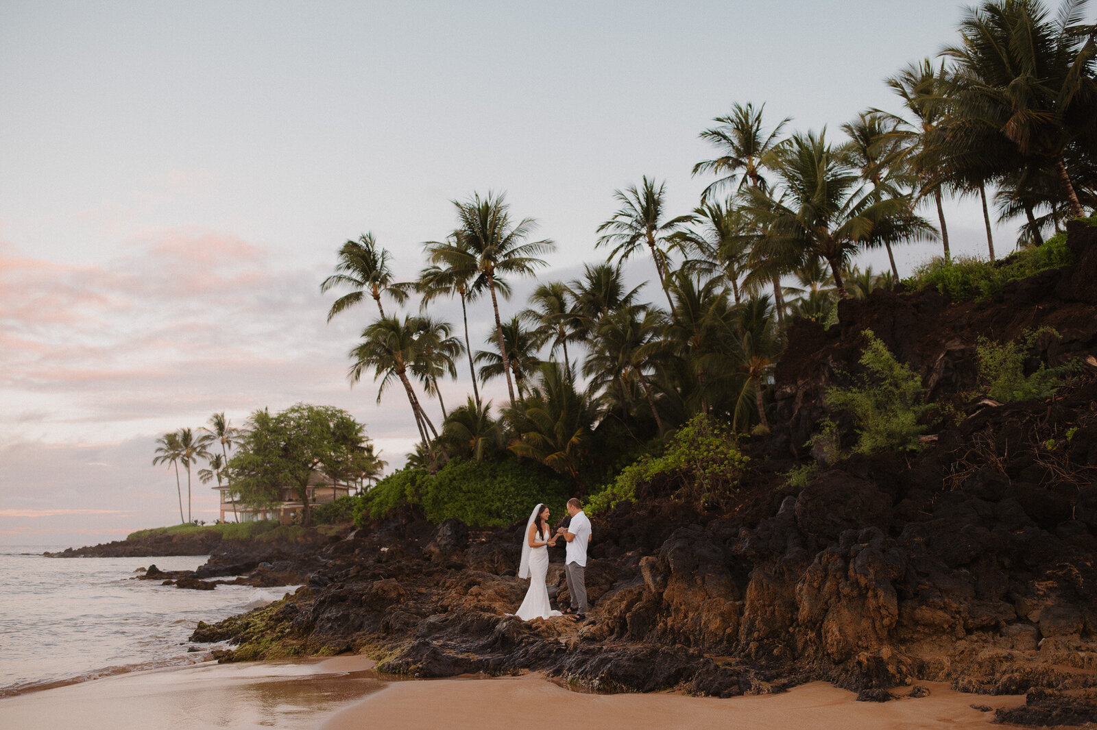 hawaii elopement photographer