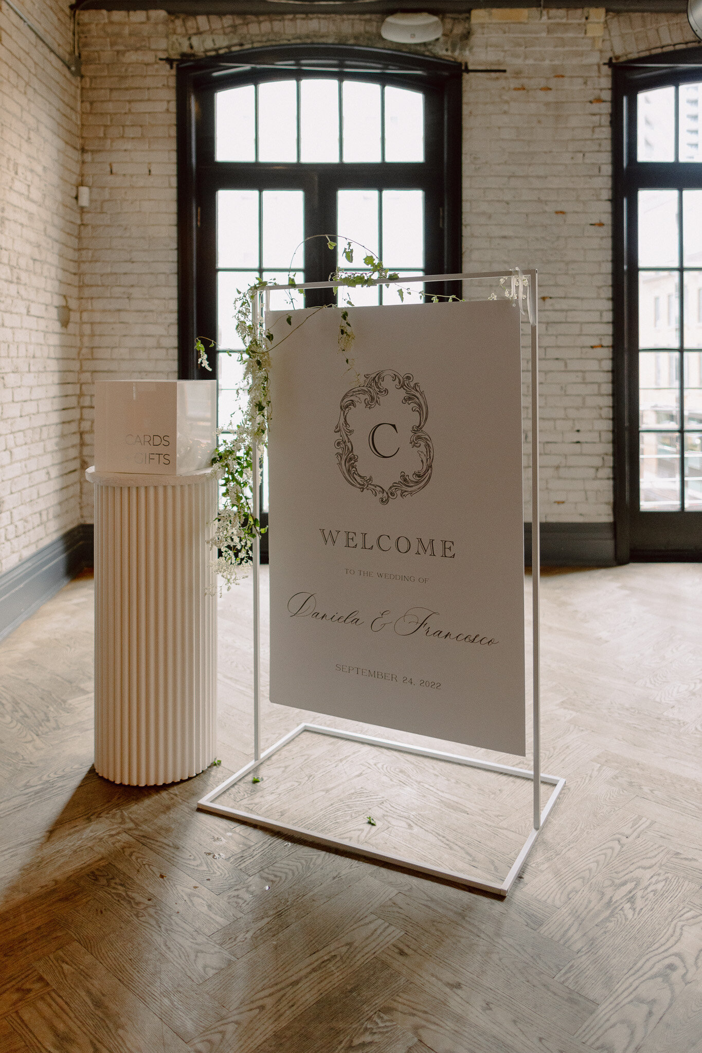 InnaYasinskaPhotography2022_storysbuildingwedding_FD-234-3