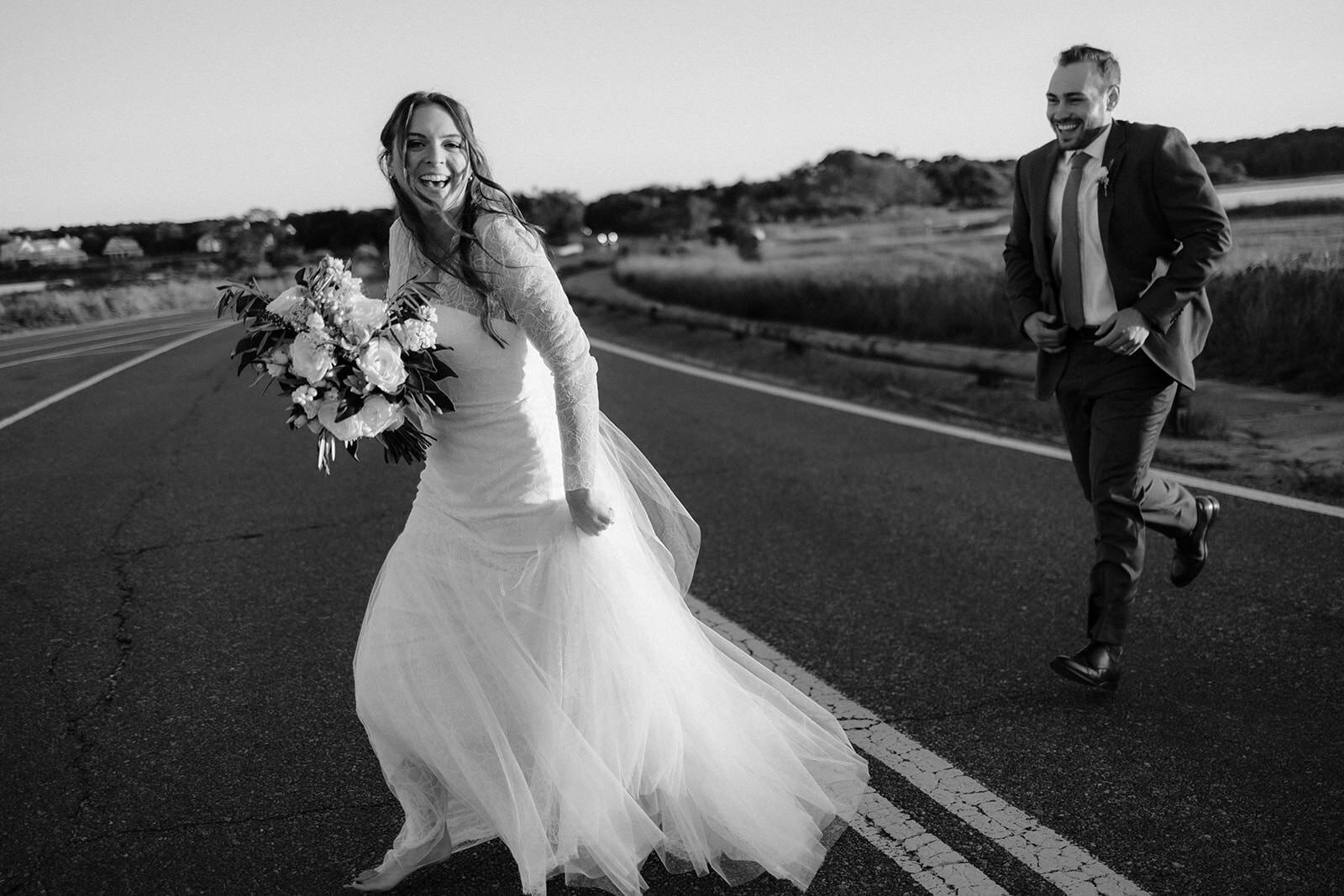 Julianne & Cameron- Martha_s Vineyard Elopement- Larisa Stinga Photography -350-221015