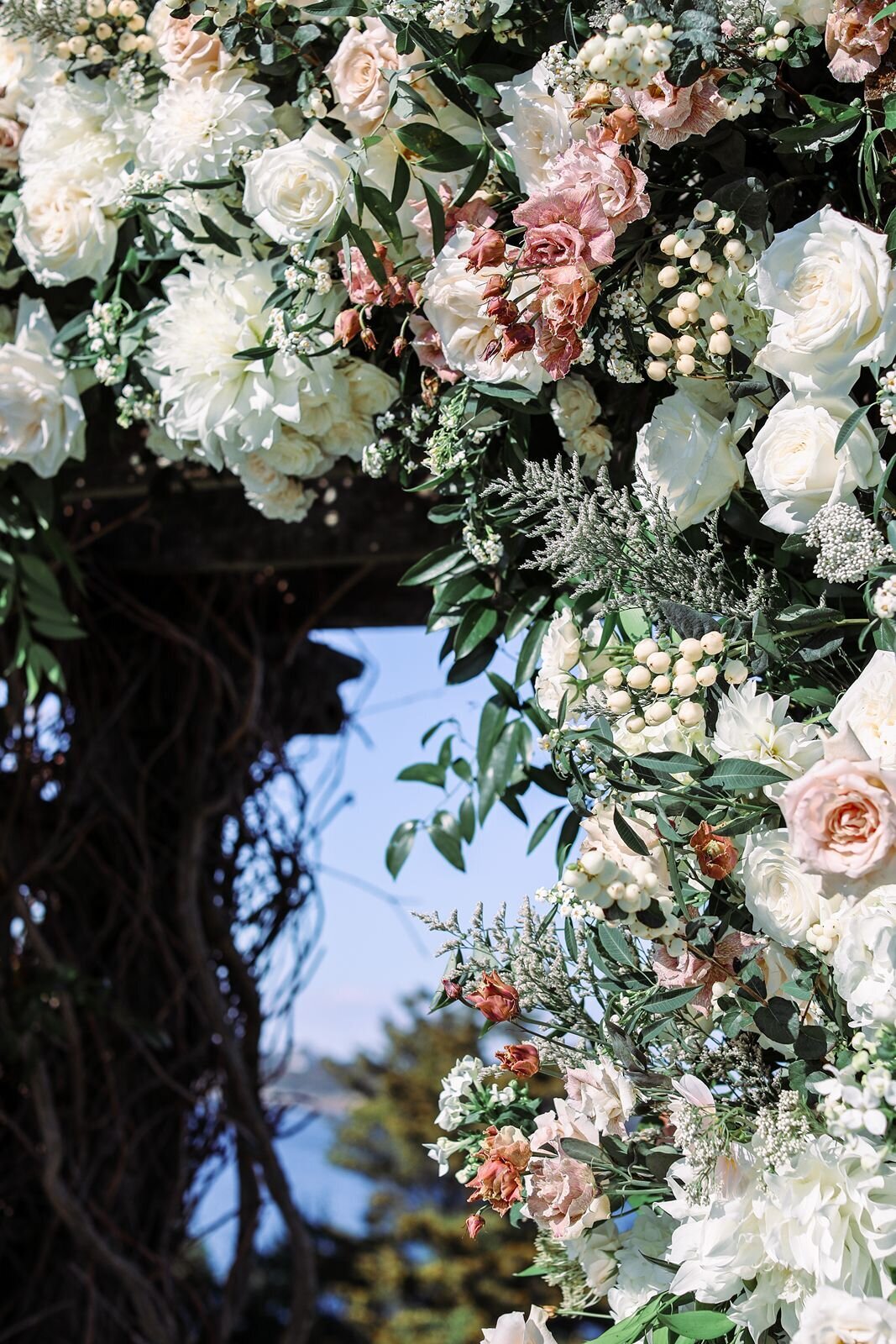 leila-james-events-newport-rhode-island-luxury-wedding-planner-castle-hill-inn-venue-jillian-knight-wedding-photographer-Photo Oct 28 2023, 2 12 20 PM copy