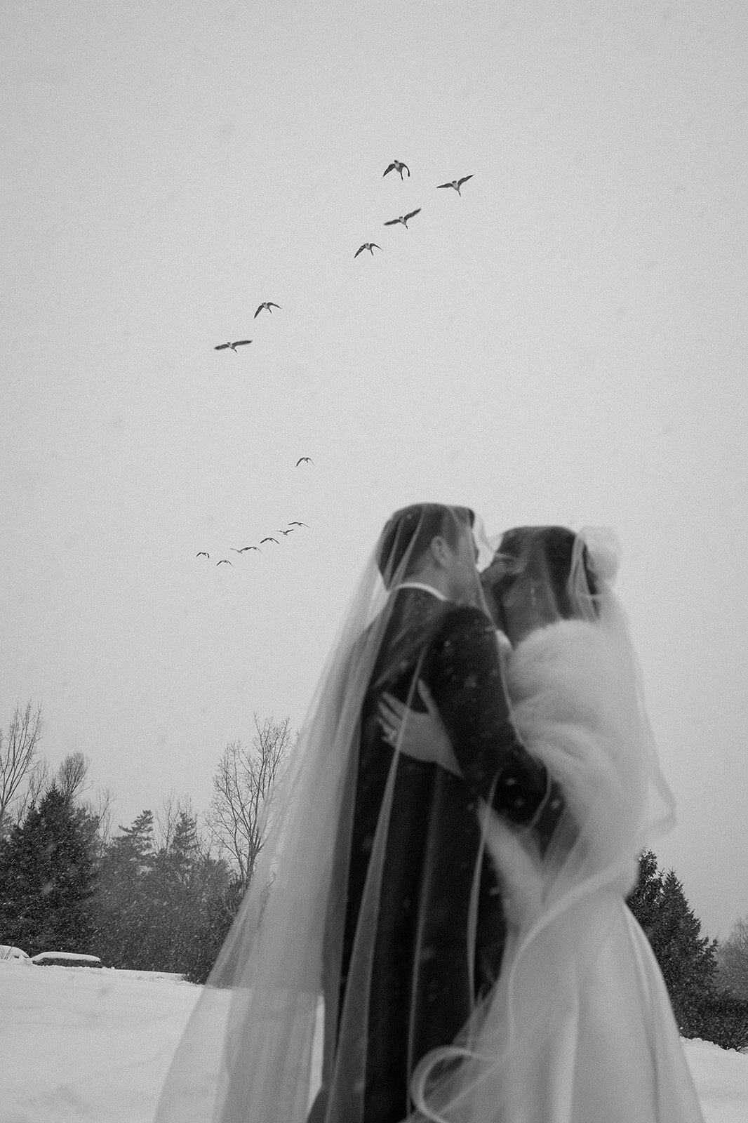 snowy-winter-wedding