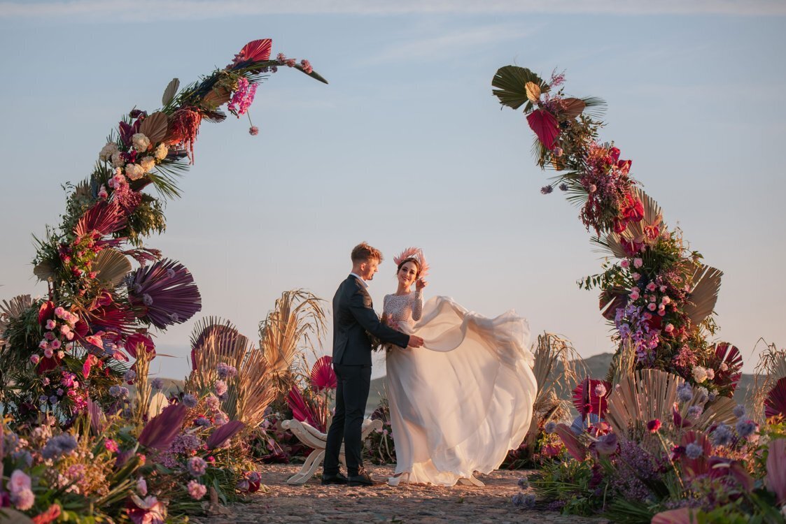 floral-wedding-inspiration-spain-ez-occasions-7