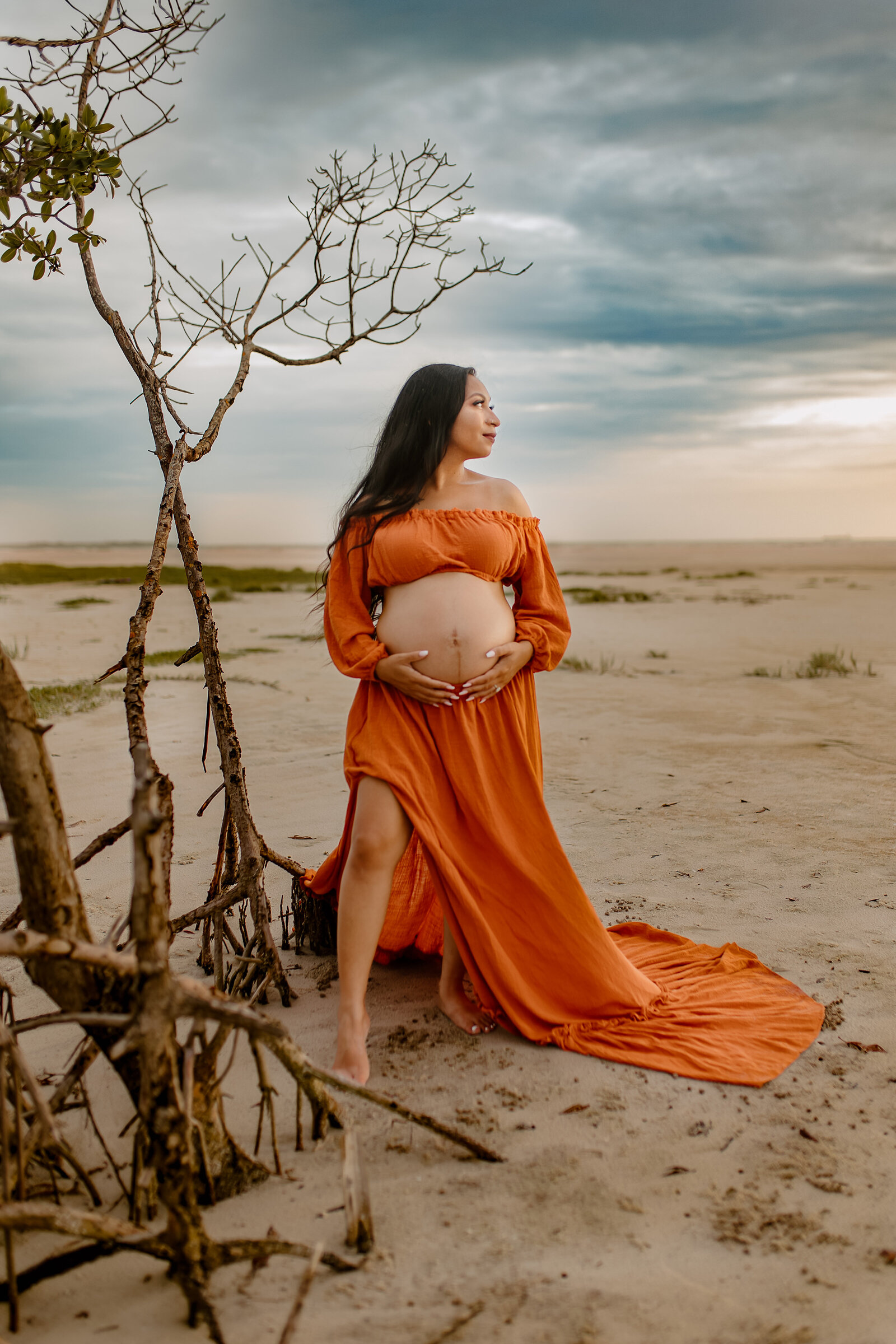 maternity-photoshoot-outdoors-st-pete