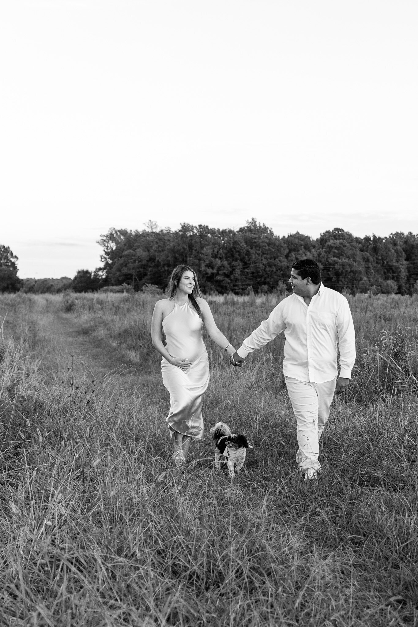 pregnancy-announcement-charlotte-clarks-creek-dog (1)