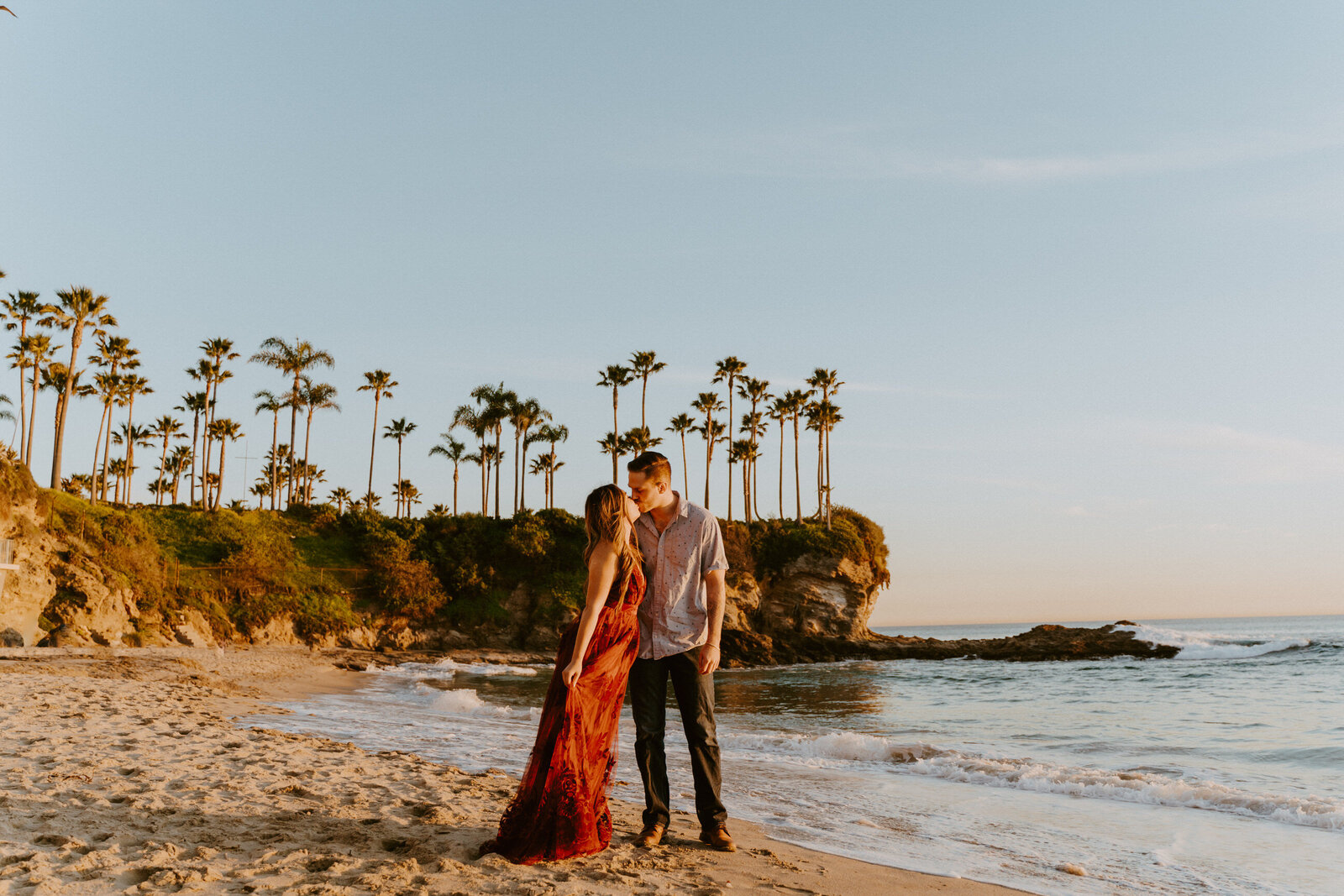 Laguna-Beach-Couples-Sunset-Photoshoot-Nhu-and-Robbie-29