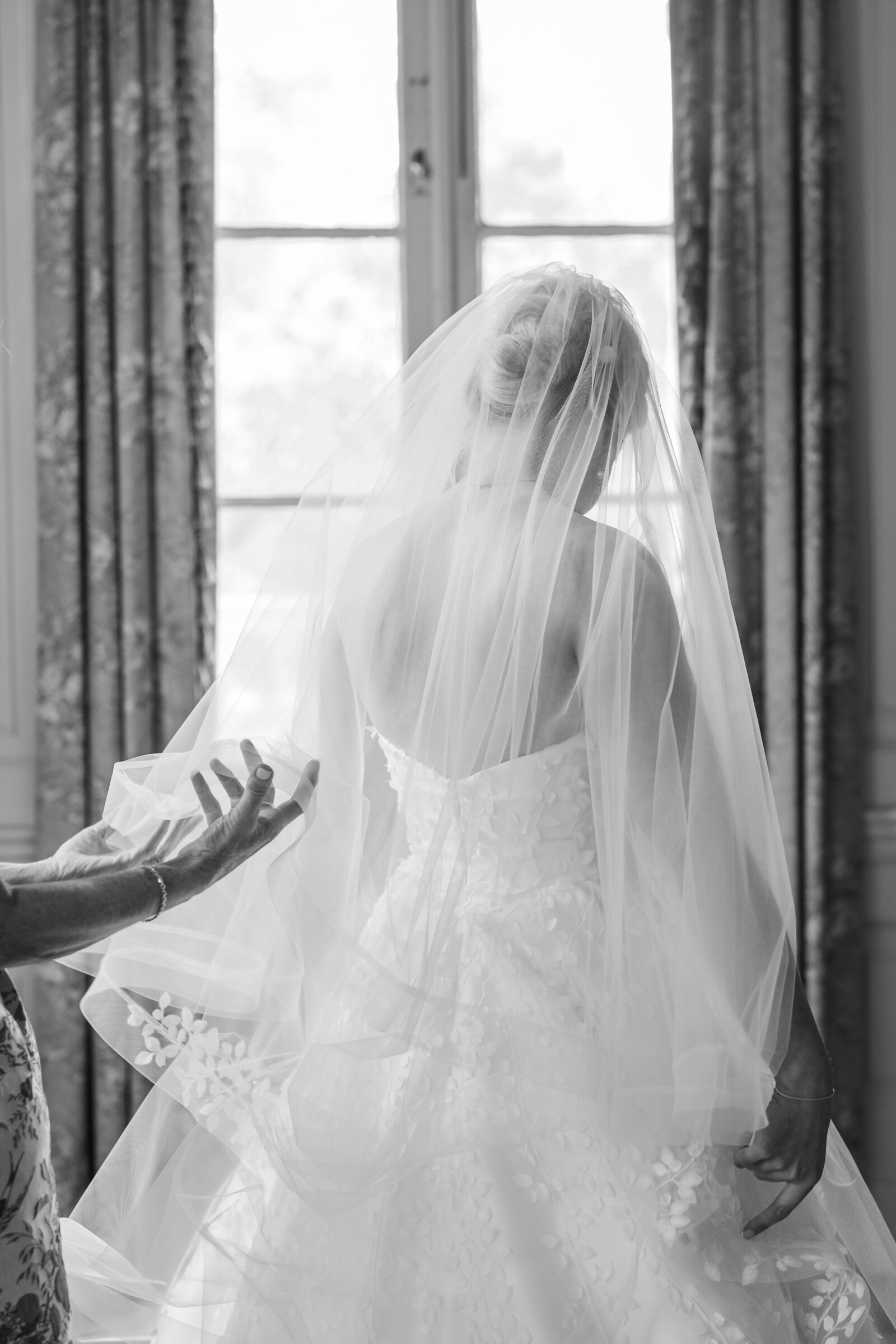 CourtneyandJacobLowndesGroveWedding-957