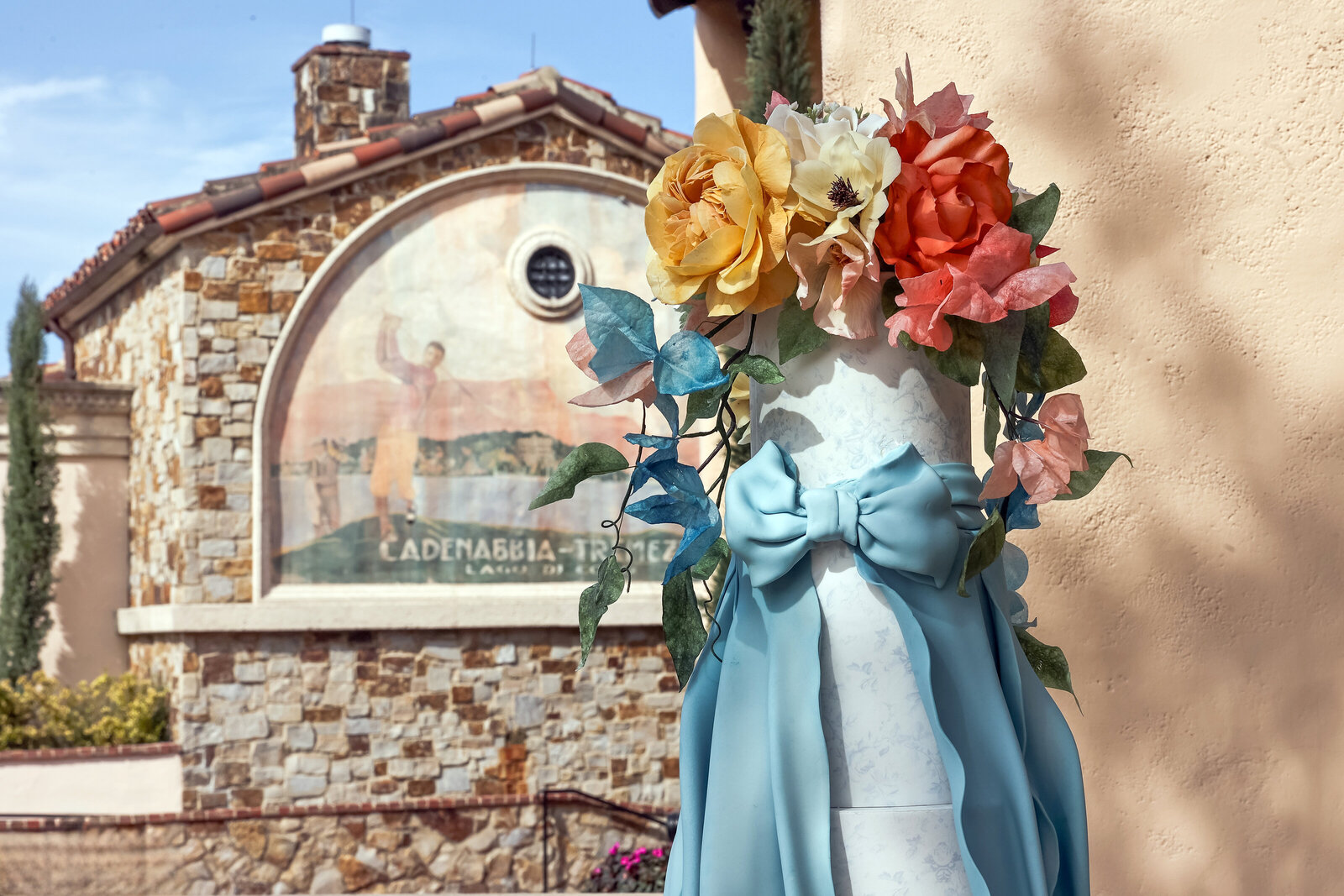 elegant-cake-destination-wedding