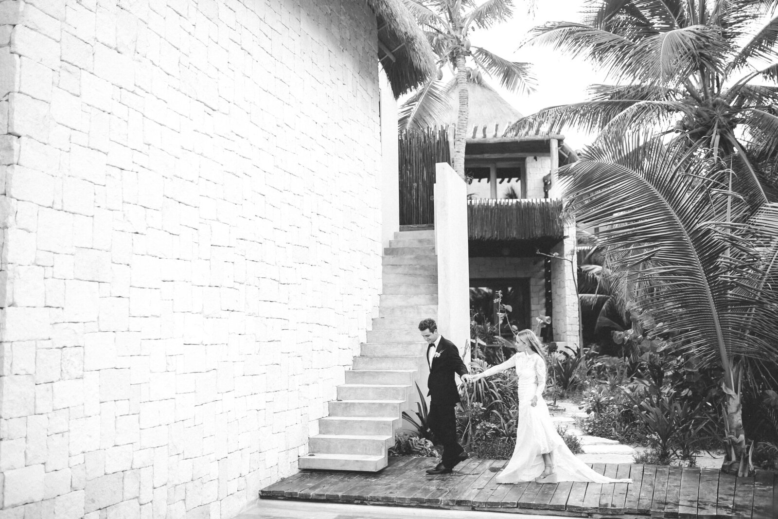 Tulum-wedding-Mexico-poolside