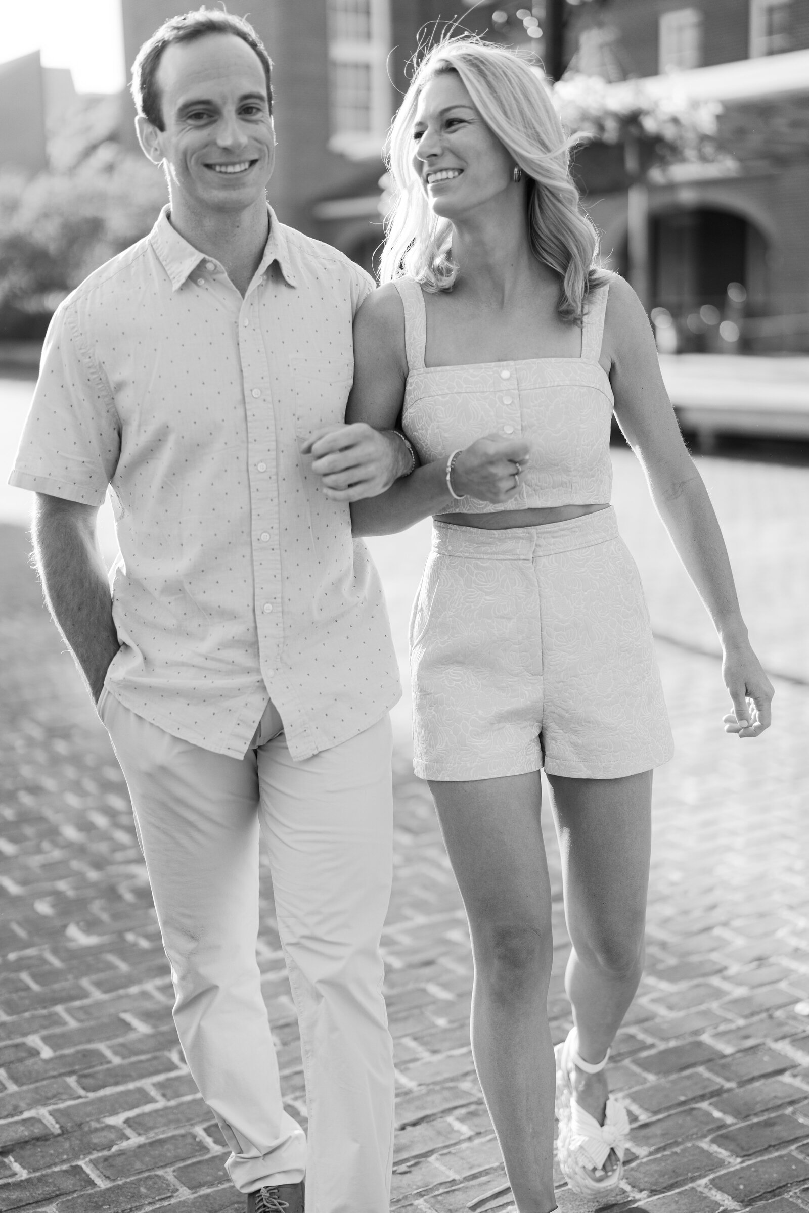 Klaire-Dixius-Photography-virginia-wedding-photographer-old-town-alexandria-engagement-session-lawrence-jennifer-53
