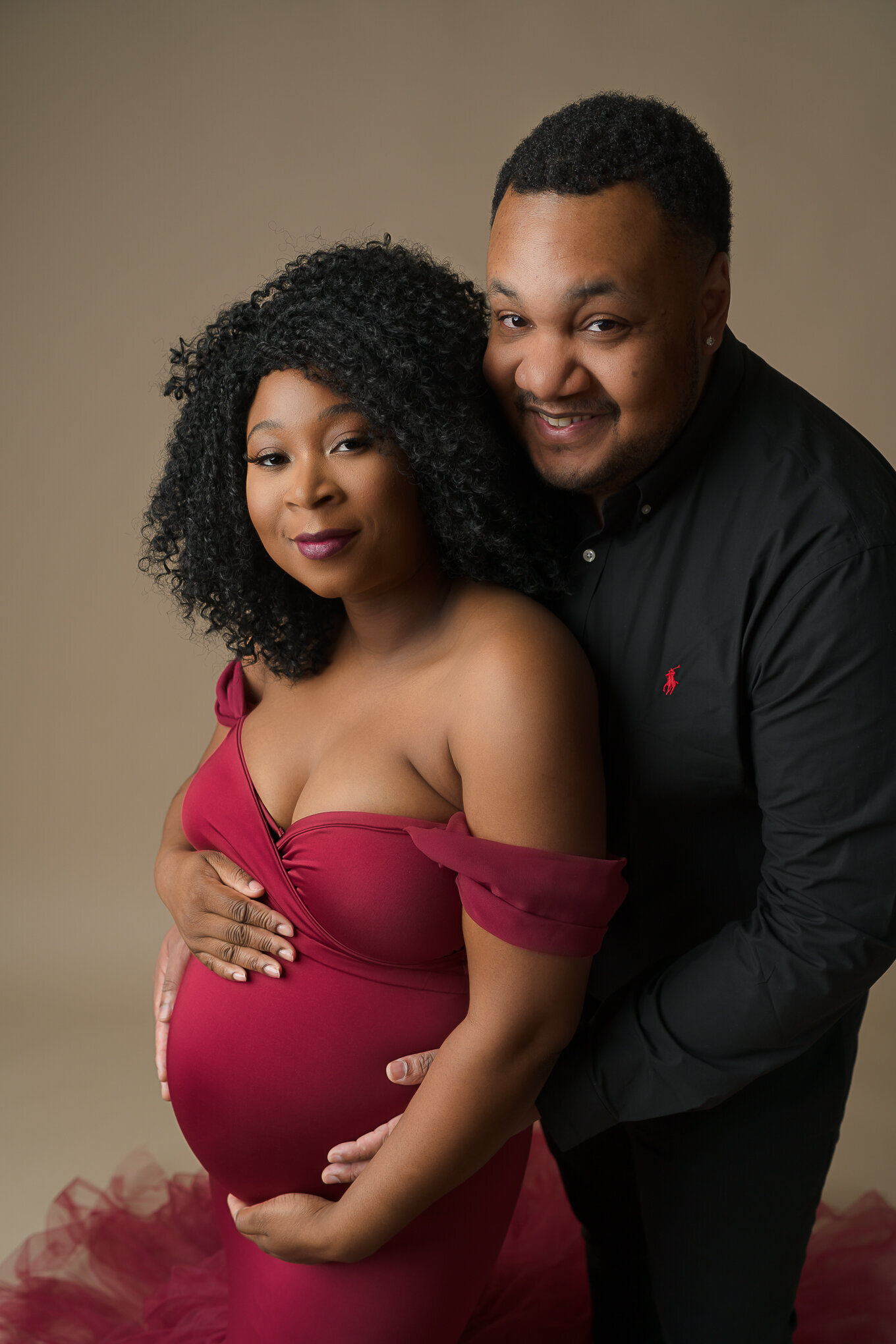 Newport News maternity photographer, studio maternity photography Newport News, custom maternity photo sessions, maternity and newborn photography bundle, Hampton Roads maternity photographer, indoor maternity photo shoots, maternity sessions with partner and siblings, Client Closet for maternity photography, maternity photoshoot, maternity photographers near me, maternity photographer Newport News, and maternity photographer Hampton Roads.