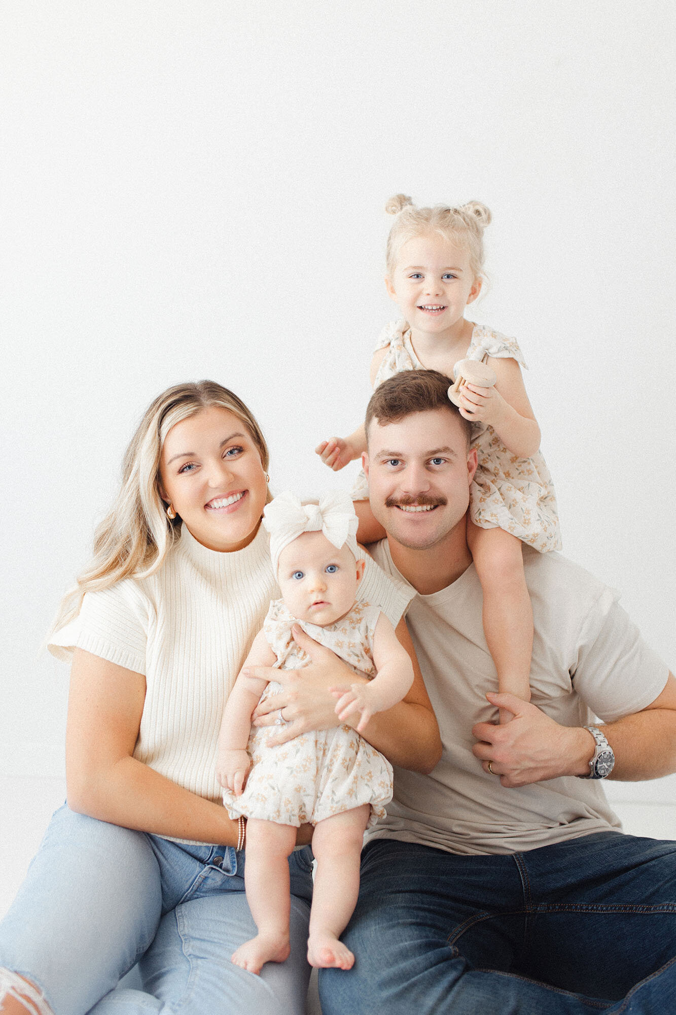 Family portraits in Grand Forks ND with Chelsea Nichole Photography