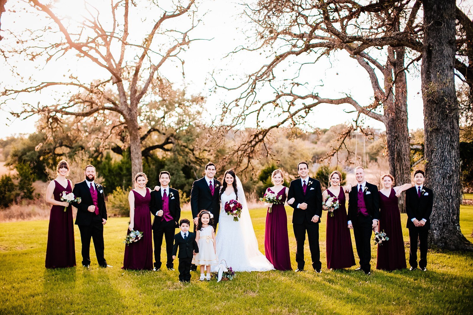 hill-country-wedding-venue-bridal-party