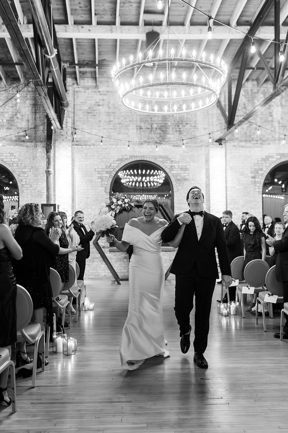 Michigan-Wedding-Photographer-Lindsay-Elaine-Photography-750