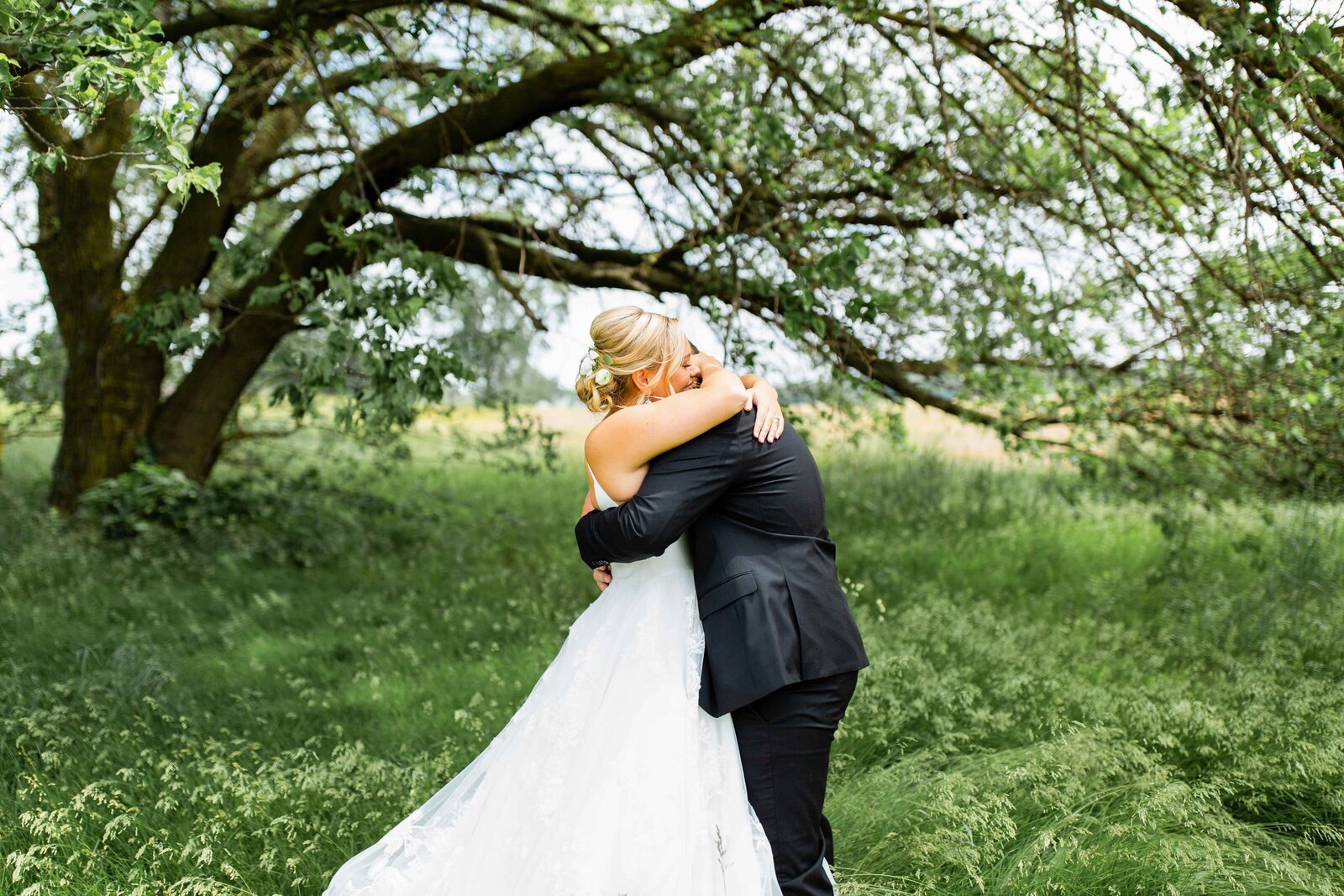 Zach & Kendall-Abigail Edmons-Fort Wayne Indiana Wedding Photographer-16