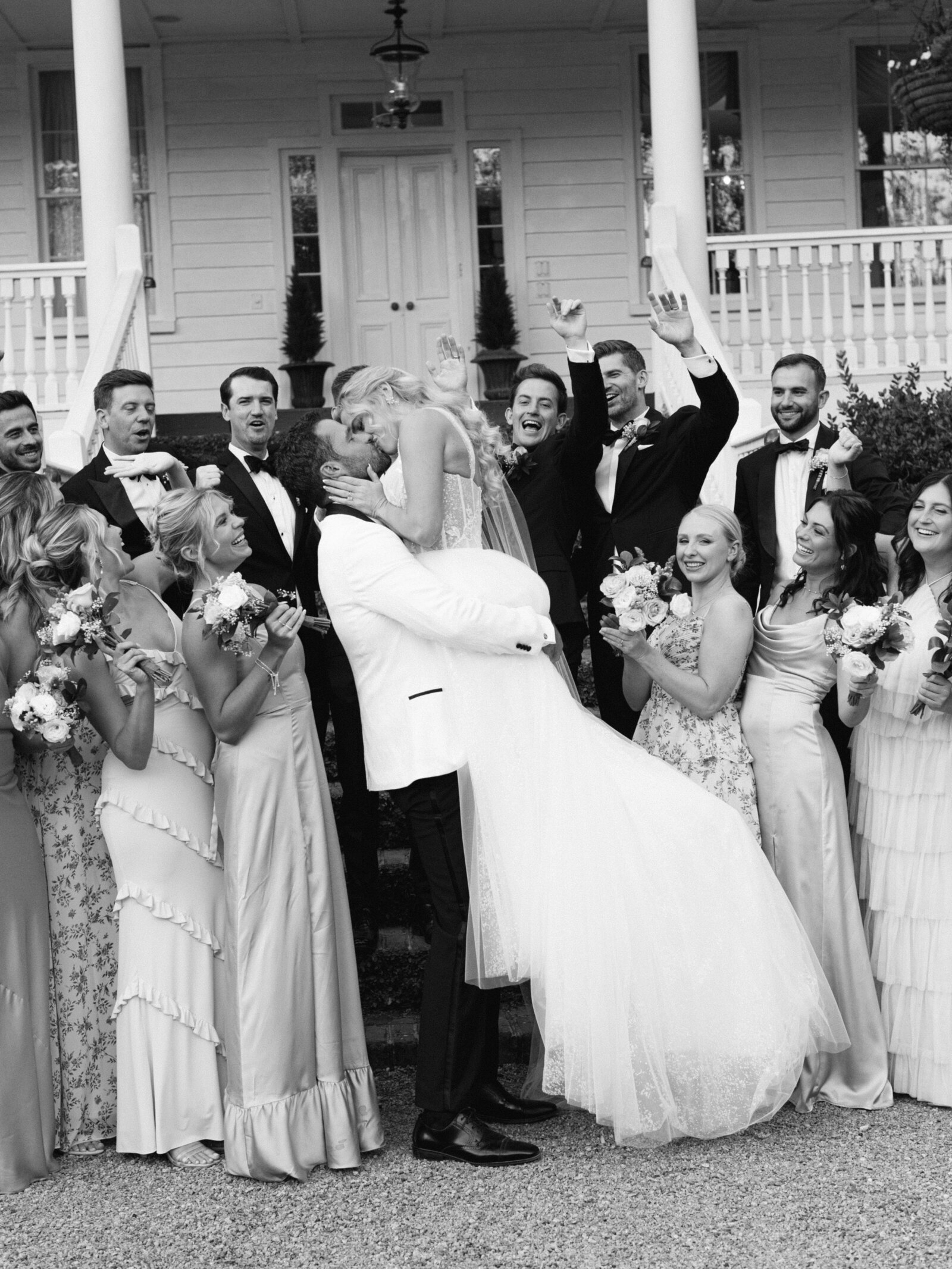 1369-torianna-brooke-portraiture-charleston-old-wide-awake-wedding-lauren-paul