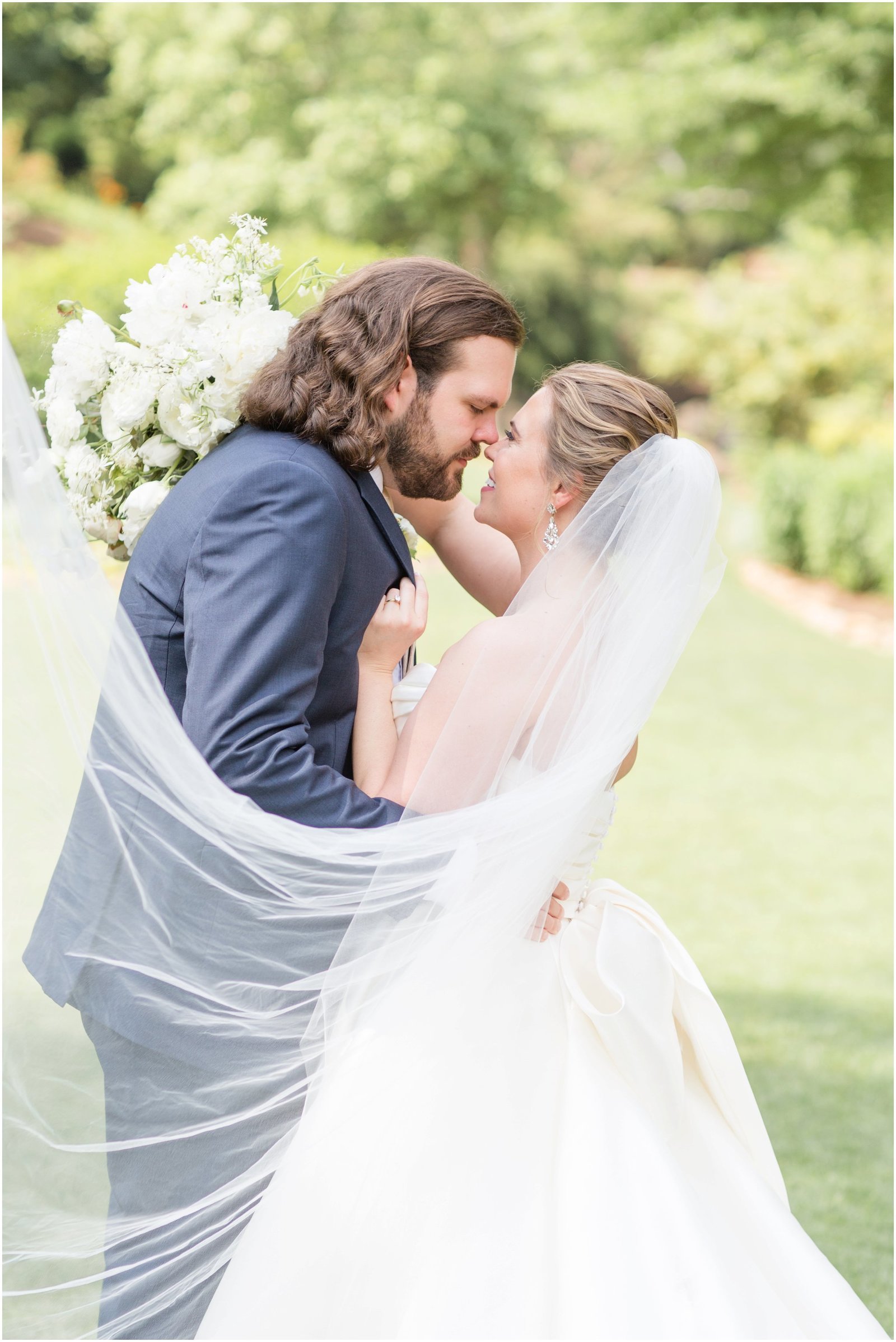 avenue-downtown-greenville-wedding_0324