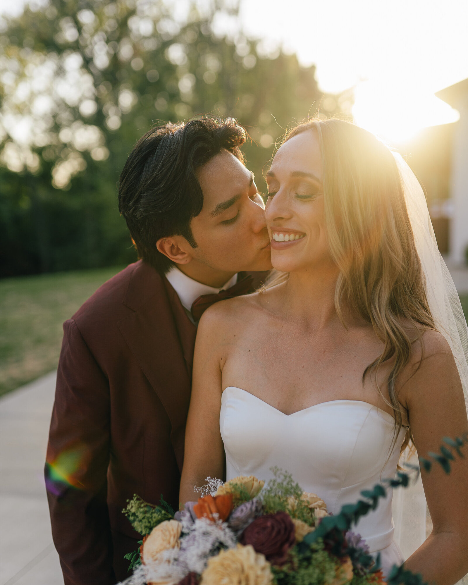 Saenz The Farmhouse KC Event Venue Wedding281
