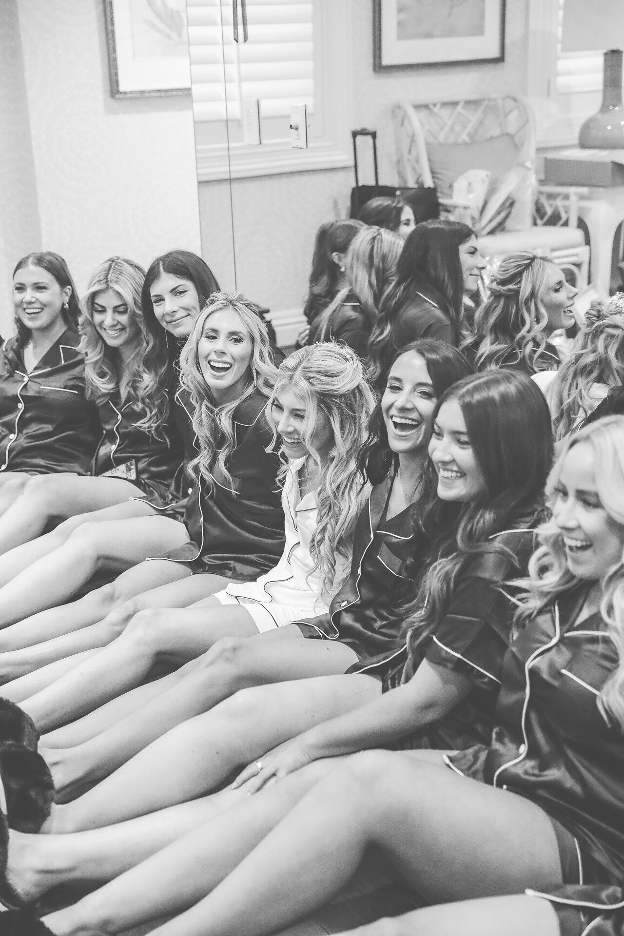 bridesmaids-pelican-club-wedding-2