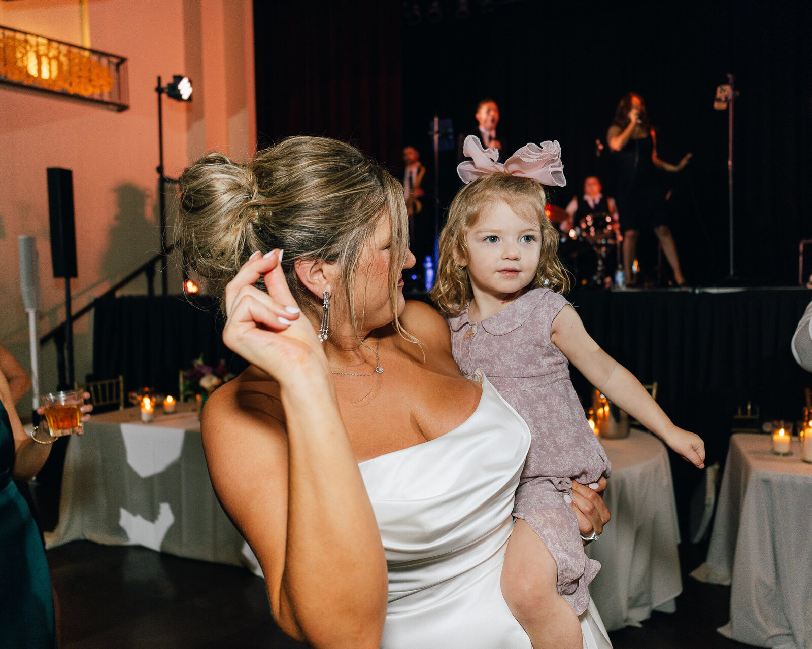 Corby Intercontinental Hotel Kansas City Wedding Plaza-295