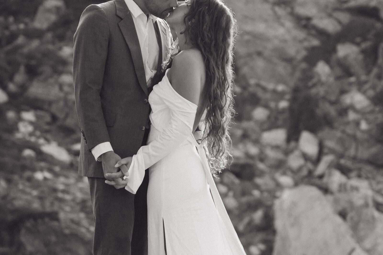 Milos-Greece-Destination-Wedding-Photographer-28