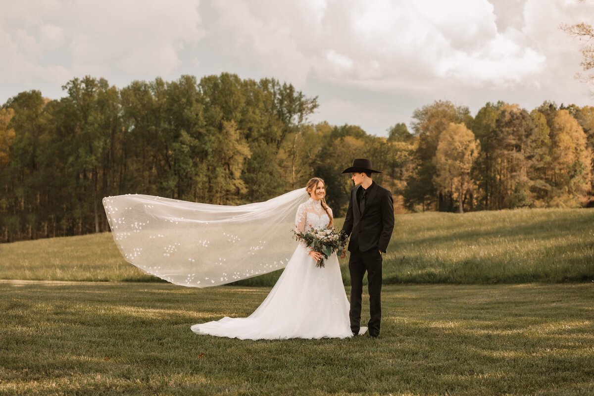 WeddingPhotography-TaylorsvilleNC-LazeLFarmPhotography74.jpg