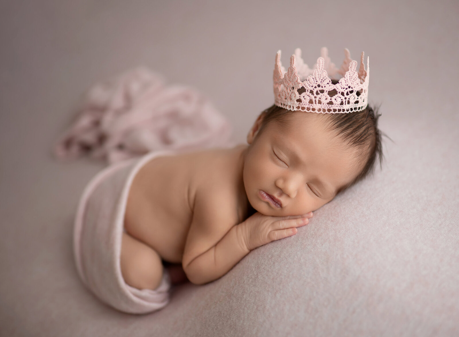Alpharetta maternity and newborn photography