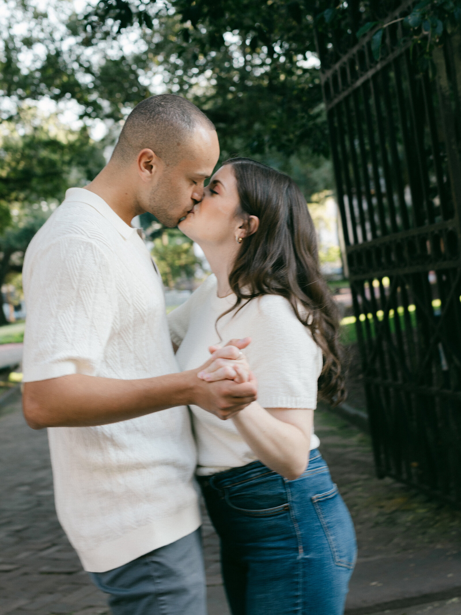 292-torianna-brooke-portraiture-fall-charleston-engagement-session-maddie-adran