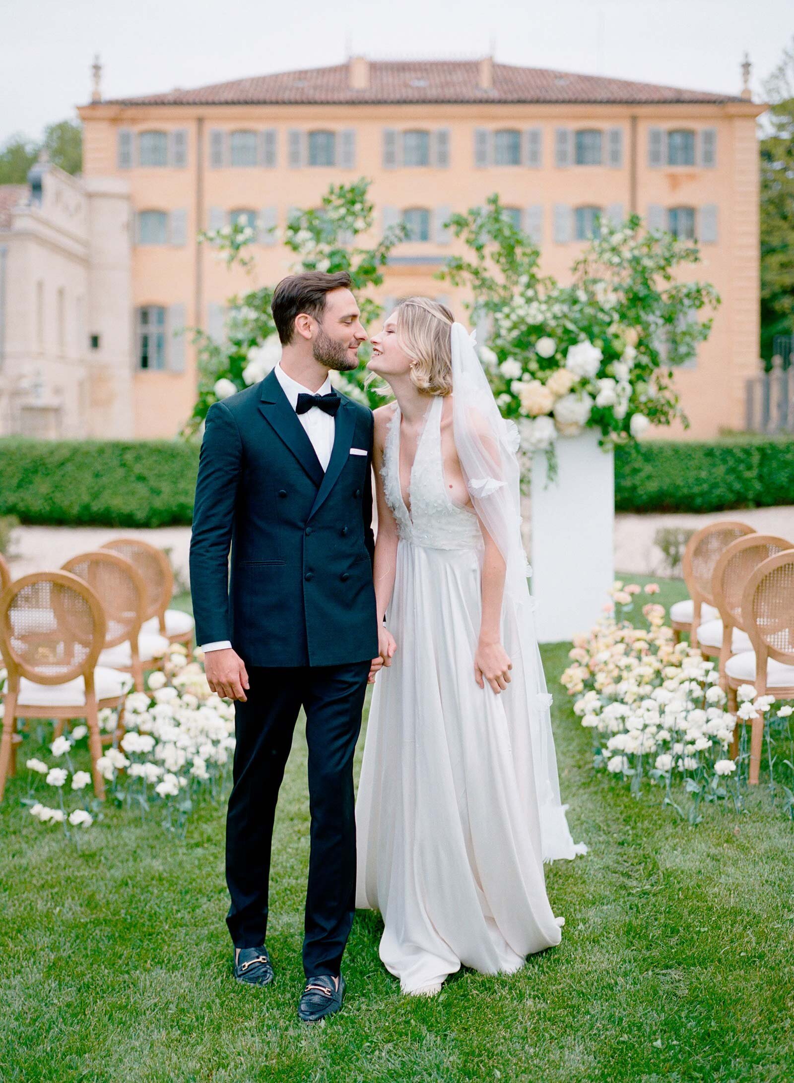 051b_provence_wedding_chateau_de_fonscolombe