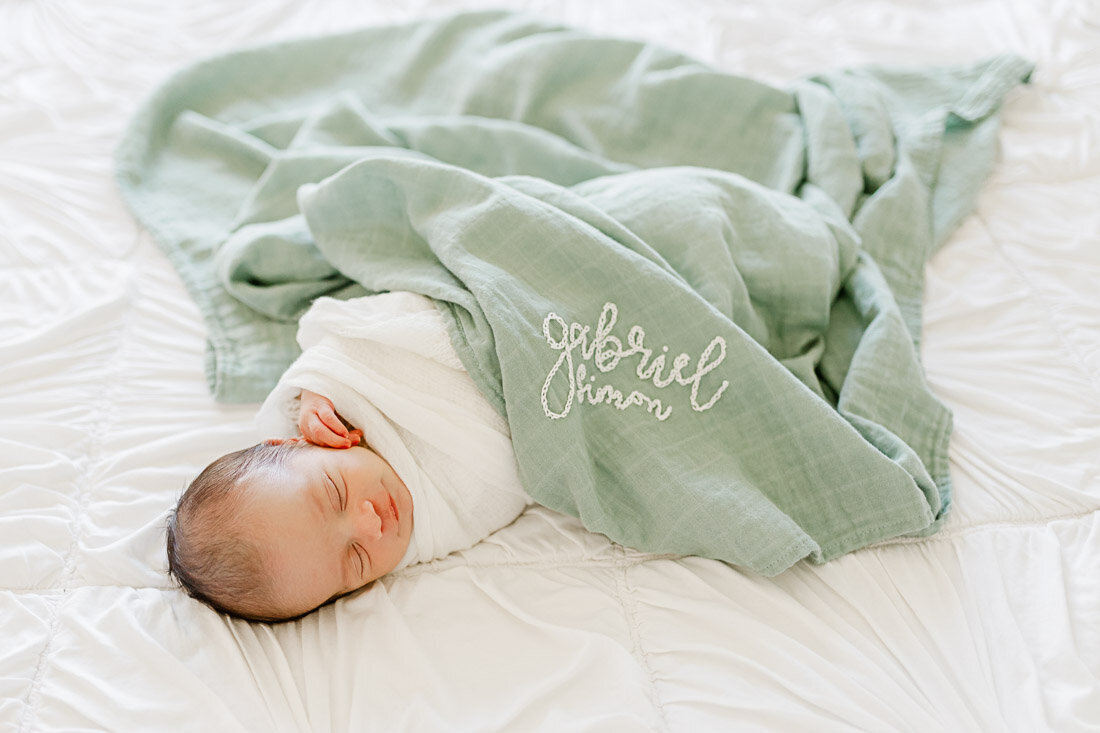 Boston newborn photographer pictures Gabe-18