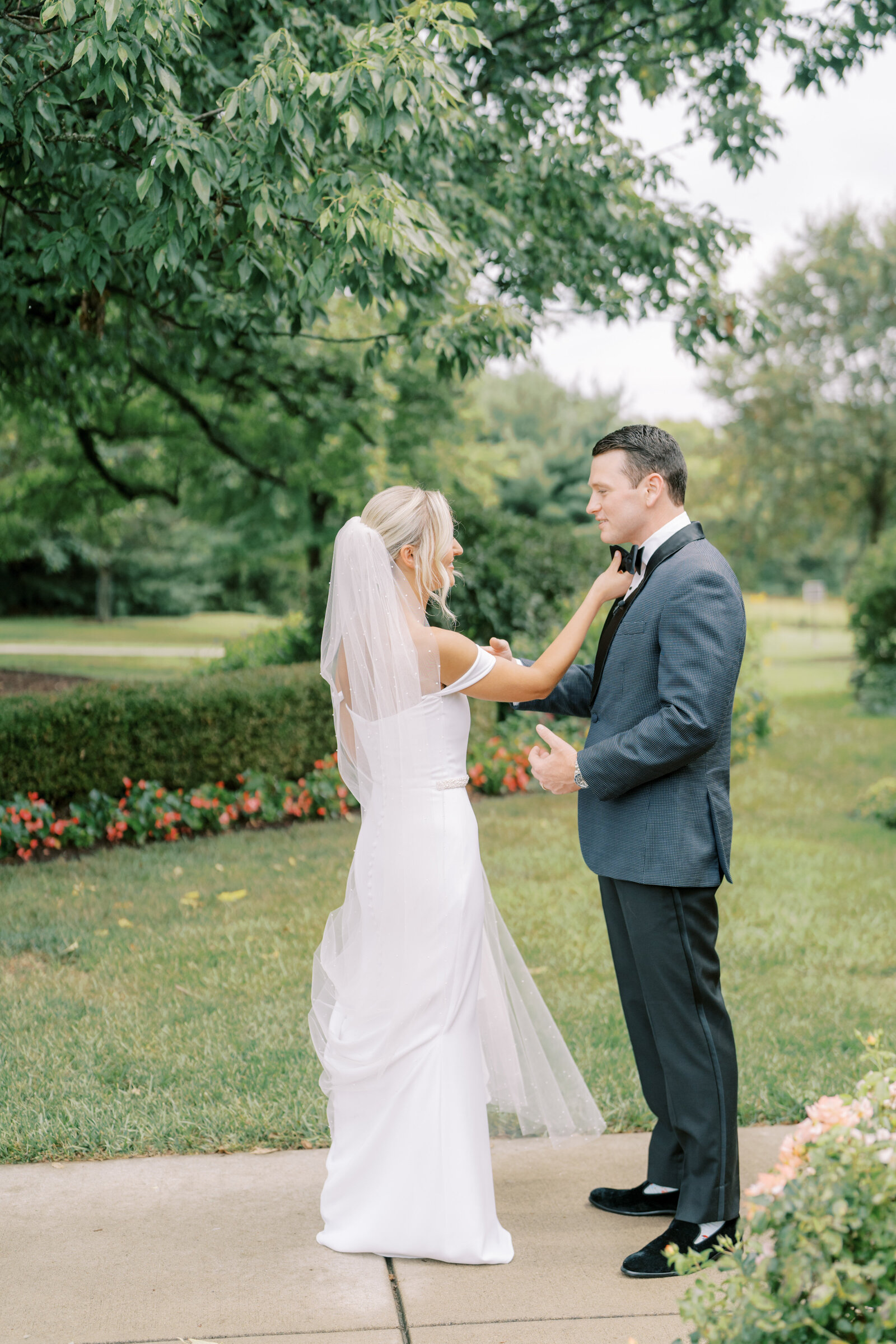 Bride and groom couple's photos