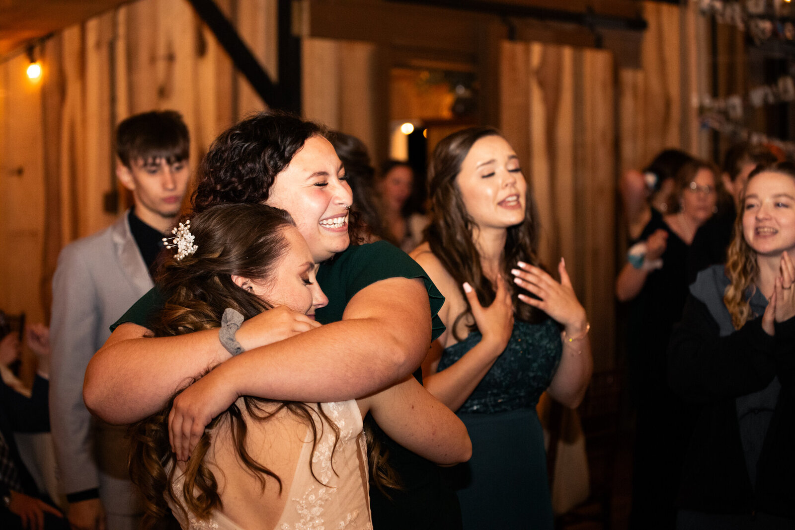 wedding dancing photos