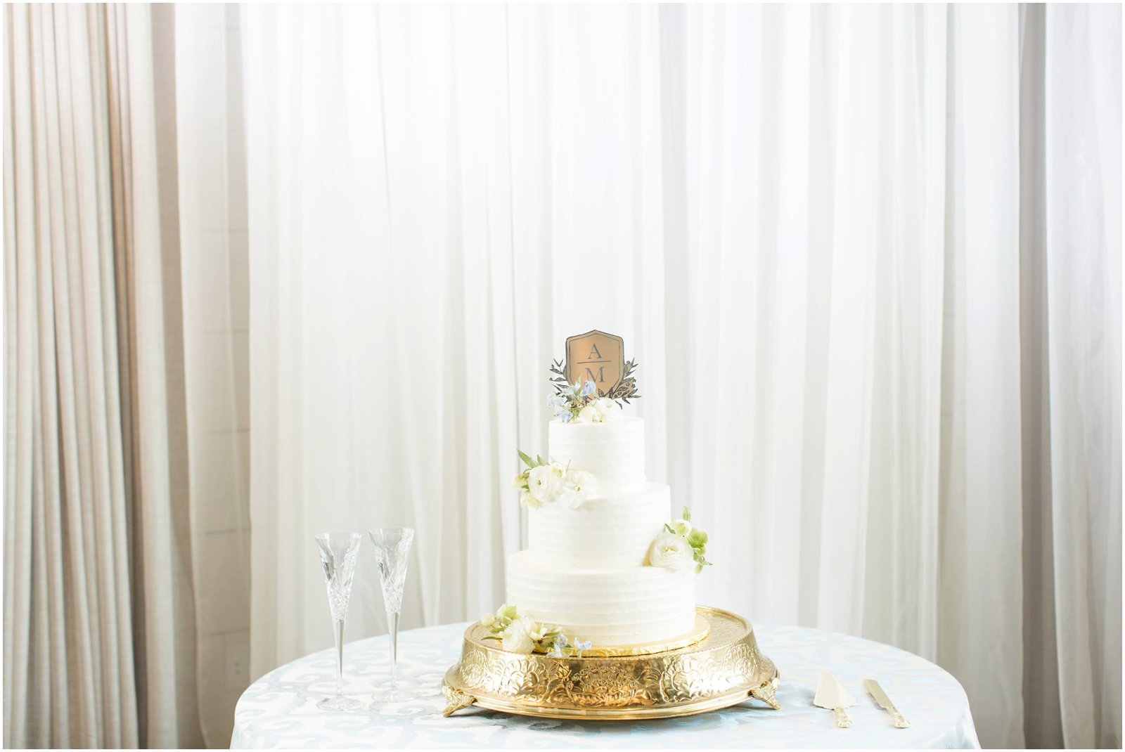 avenue-downtown-greenville-wedding_0344