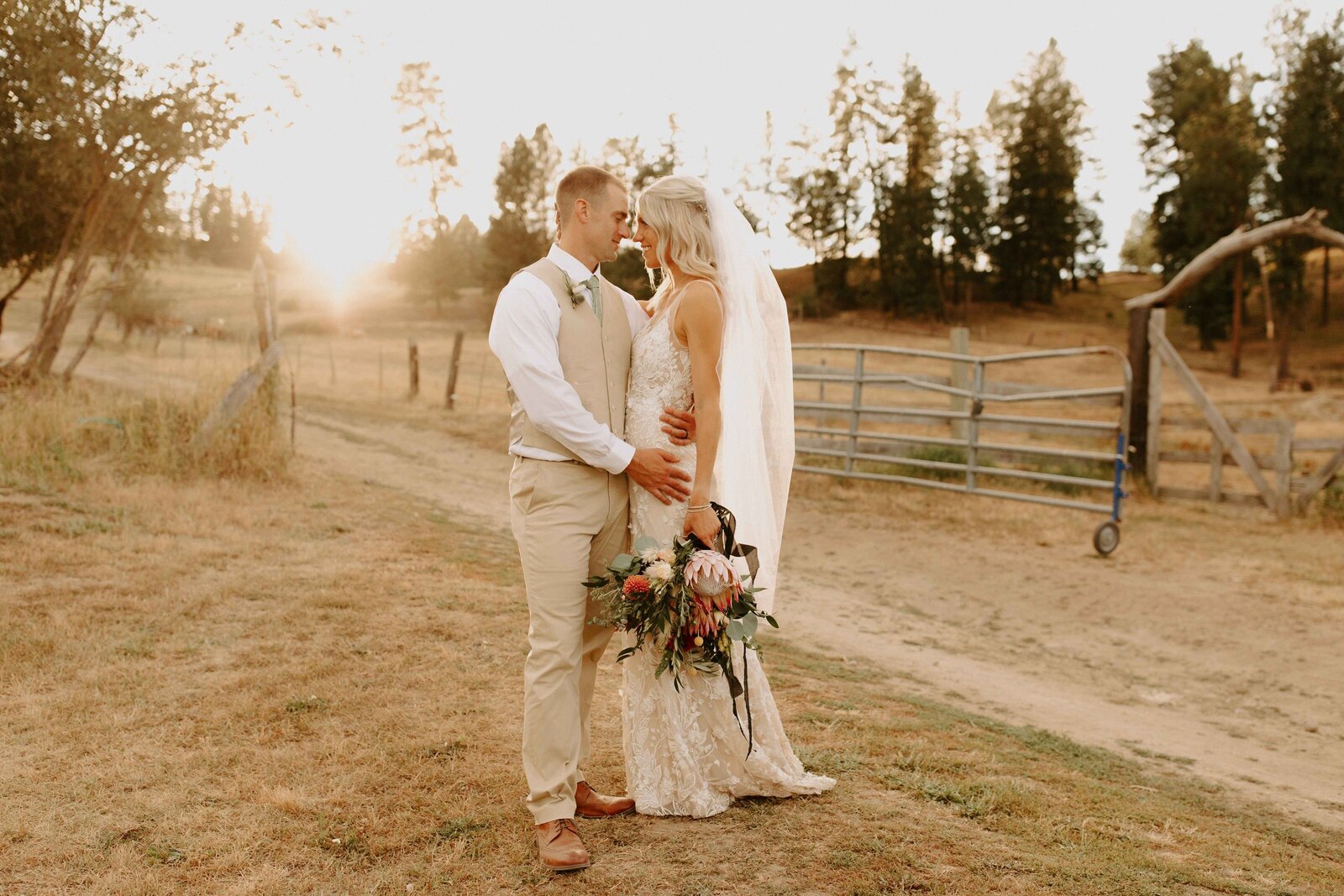 Logan & Chris | Schmidt Cattle Ranch Mead Washington Wedding