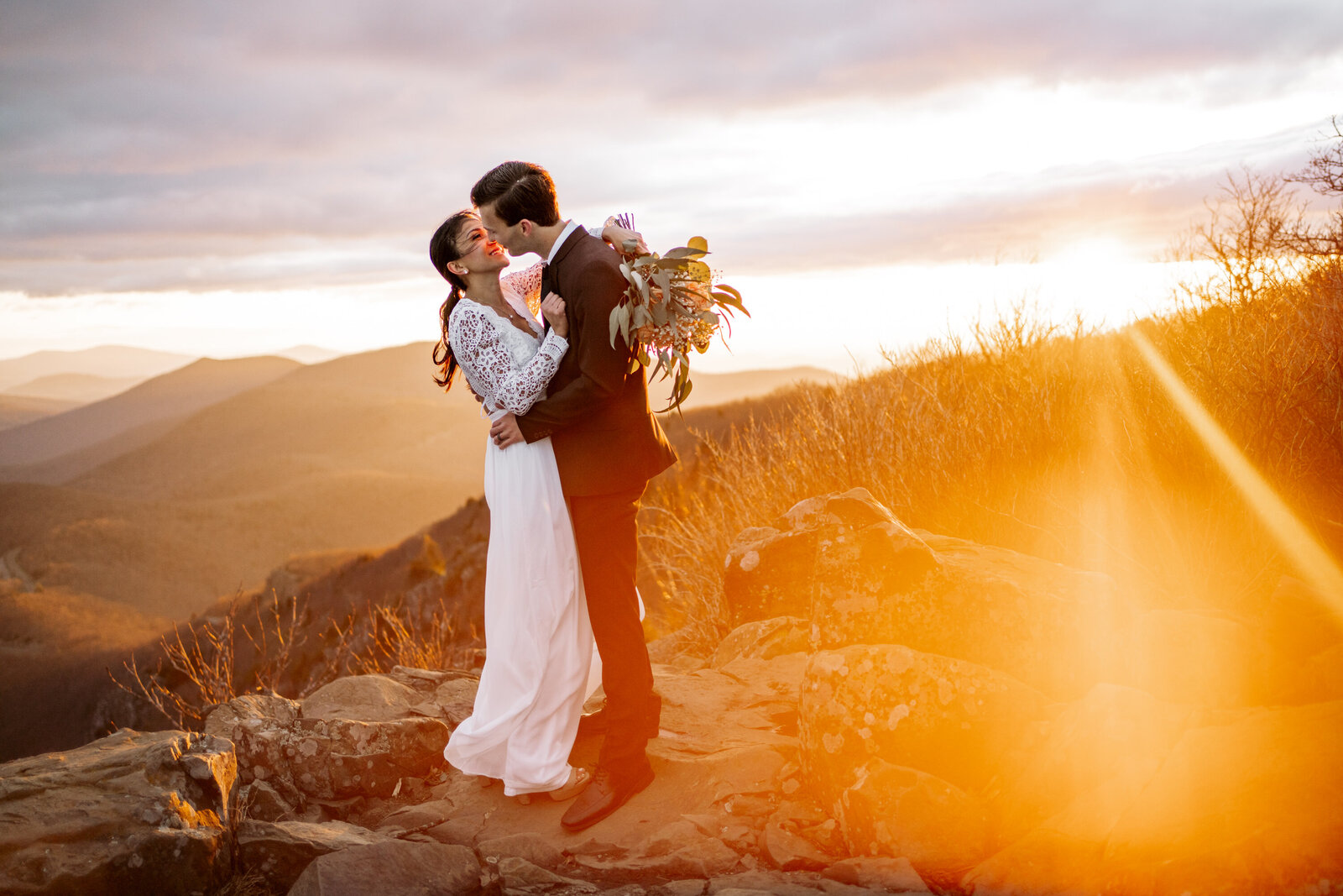 shenandoah-sunrise-elopement-photographer