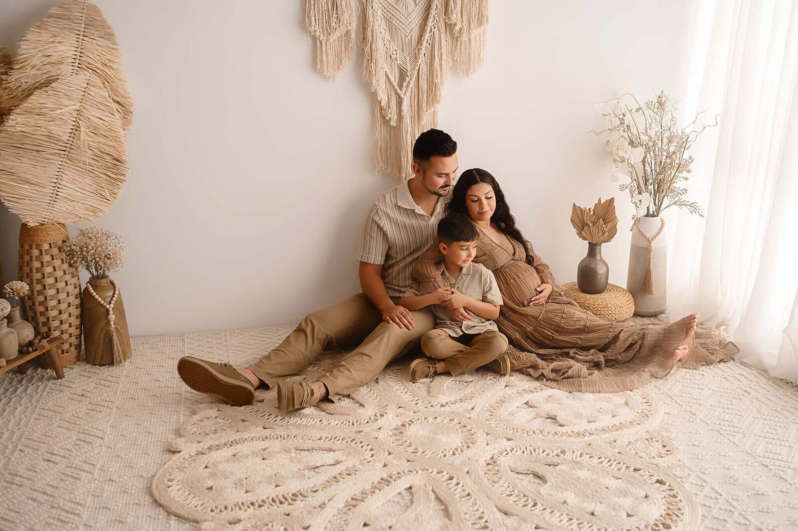 arlington-newborn-aesthetic-family-photography-studio-session-paula-goforth