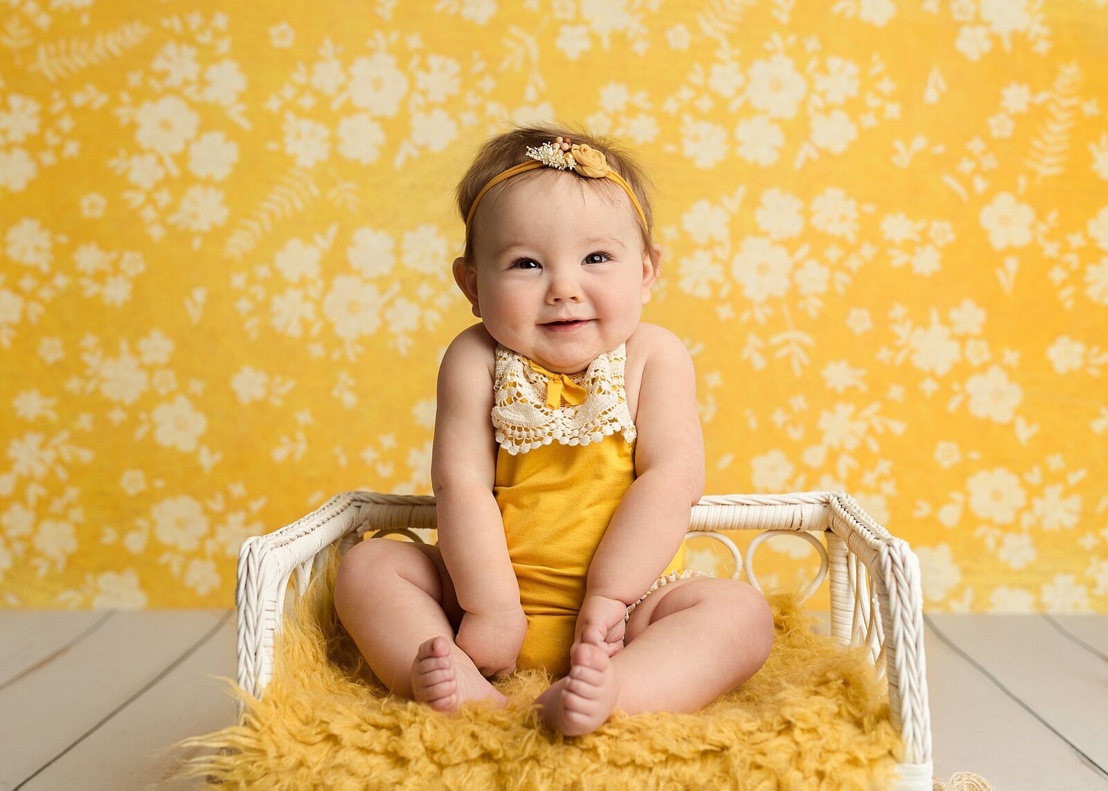 hotographers in the quad cities, Baby  photographer near me,  baby pictures quad city, 9 month pictures quad cities, baby photos near me, baby photography bettendorf, baby pictures muscatine, quad city photographers