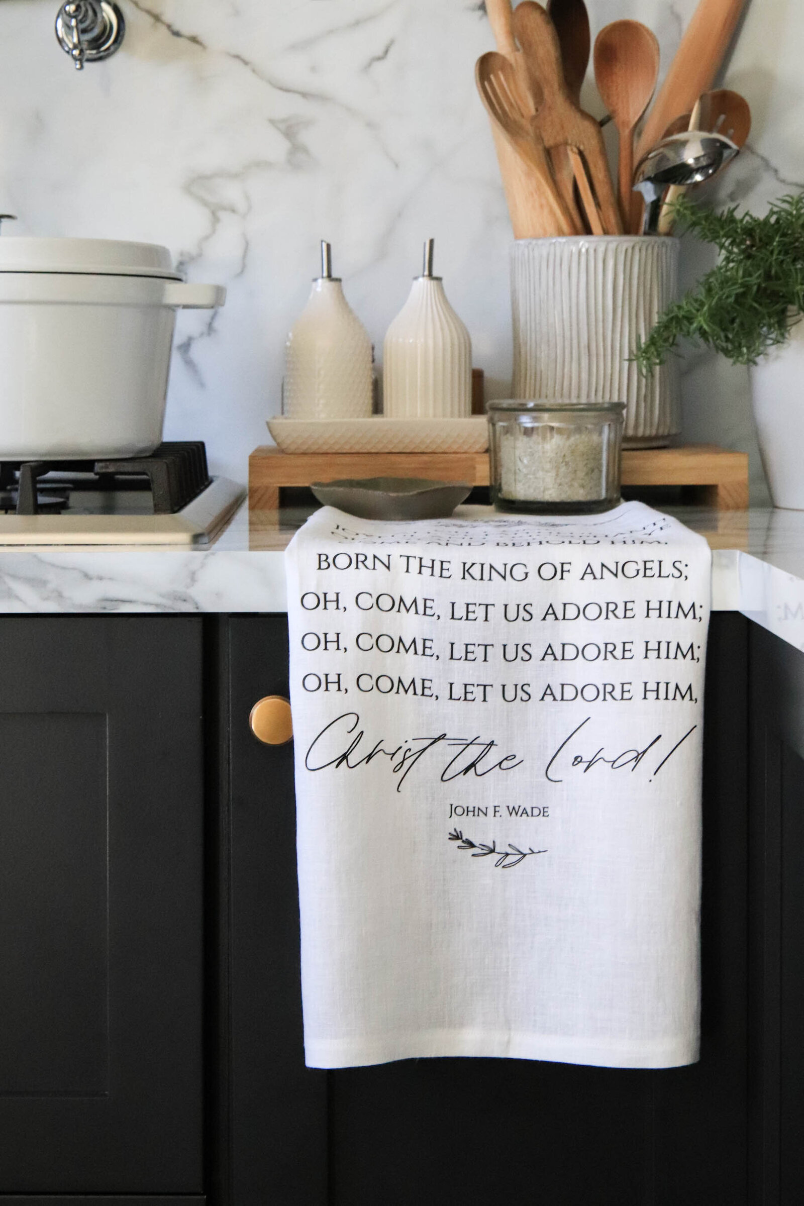 https://static.showit.co/1600/iOcJxk8GQ1KuSS7gBdjCVQ/140419/tea_towels_by_the_wood_grain_cottage-15.jpg