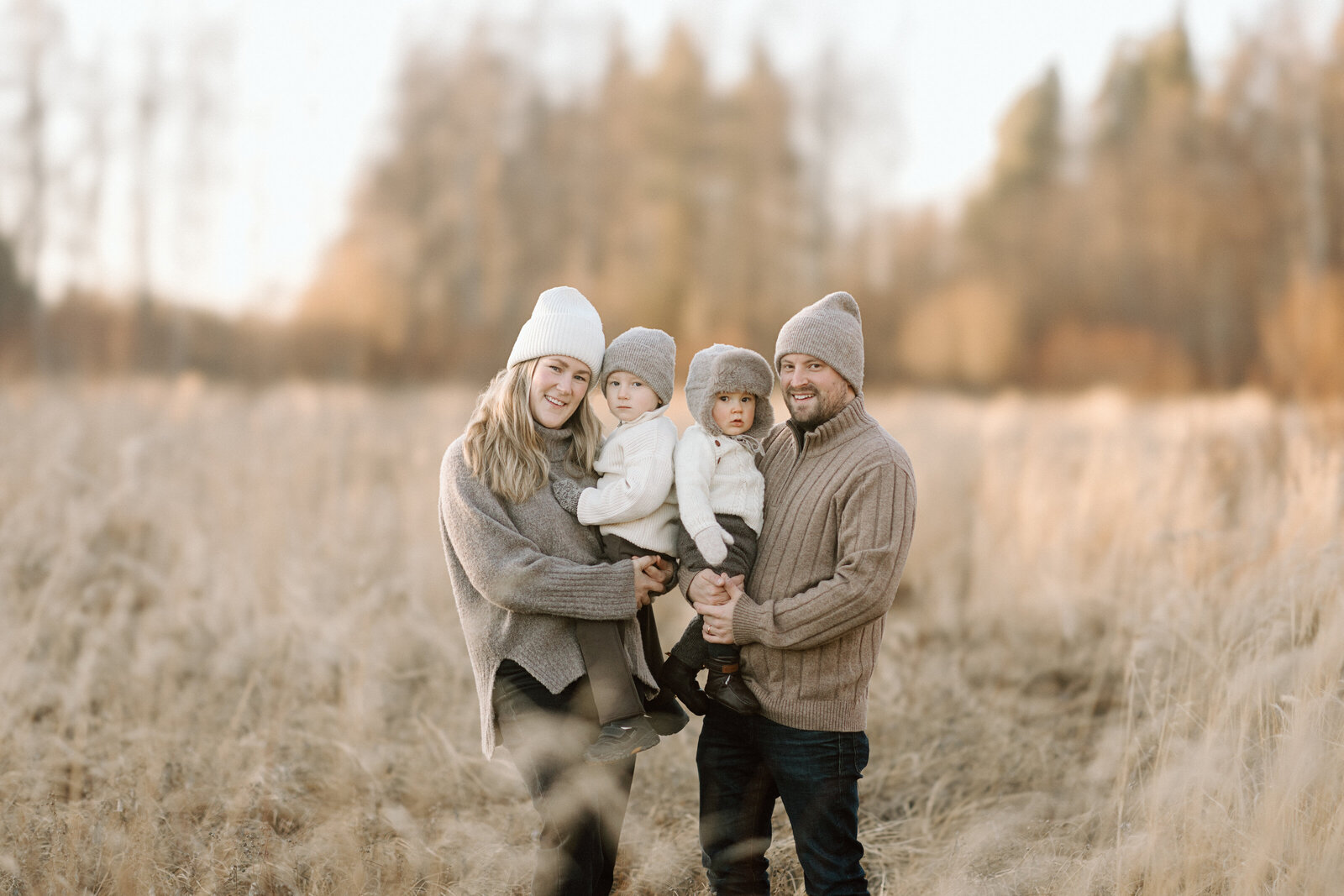 fotograf-i-kiruna-porträttfotograf-familjefotograf-gravidfotograf059