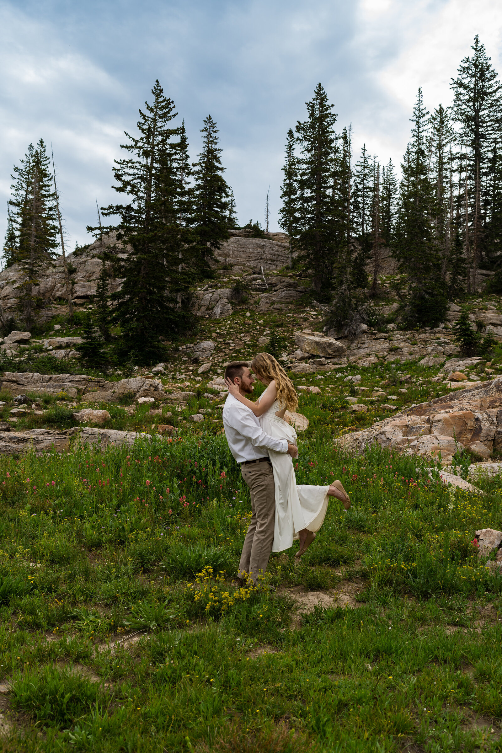 salt-lake-city-summer-wildflower-elopement-02