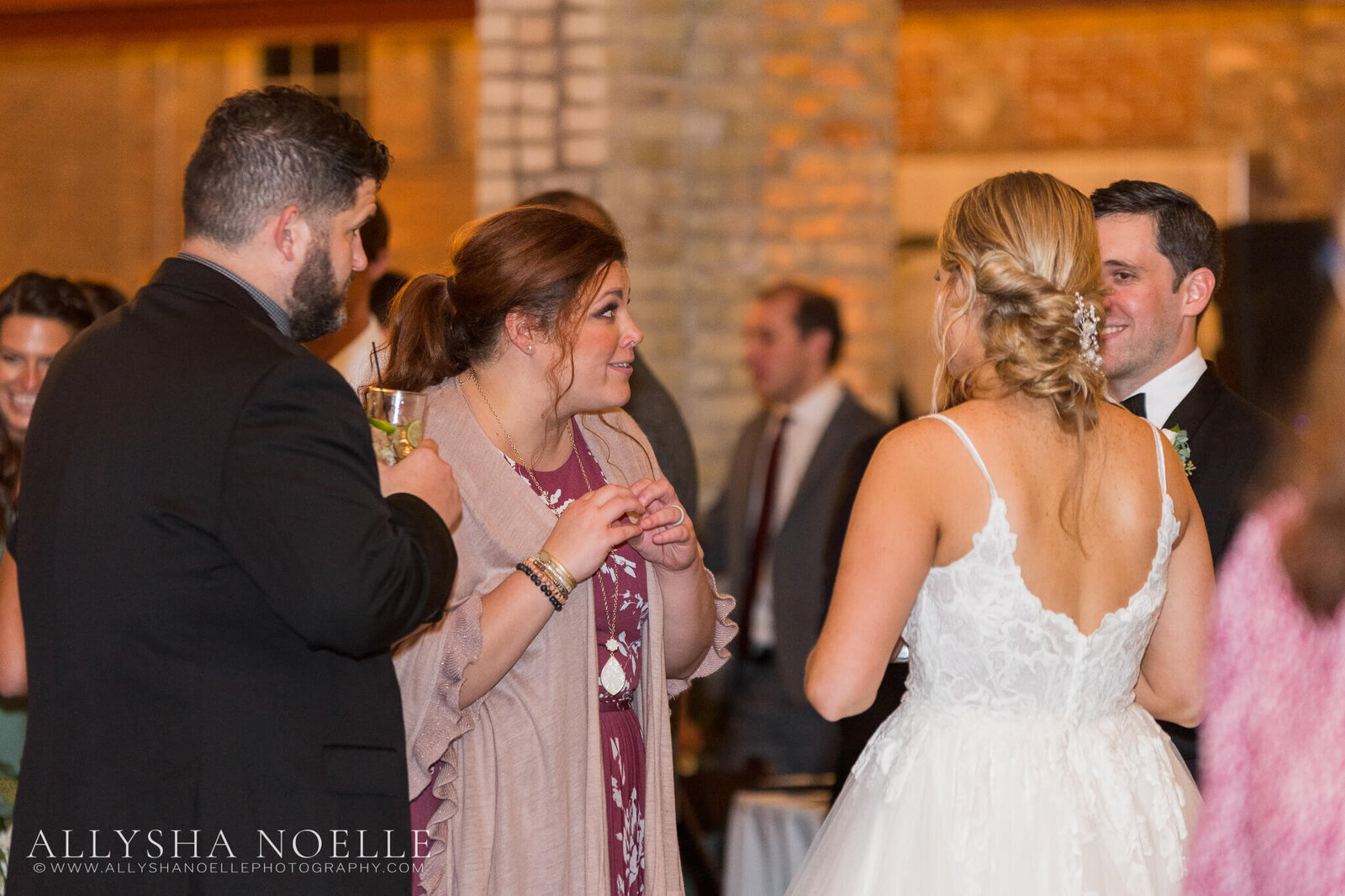 Wedding-at-The-Factory-on-Barclay-in-Milwaukee-0909