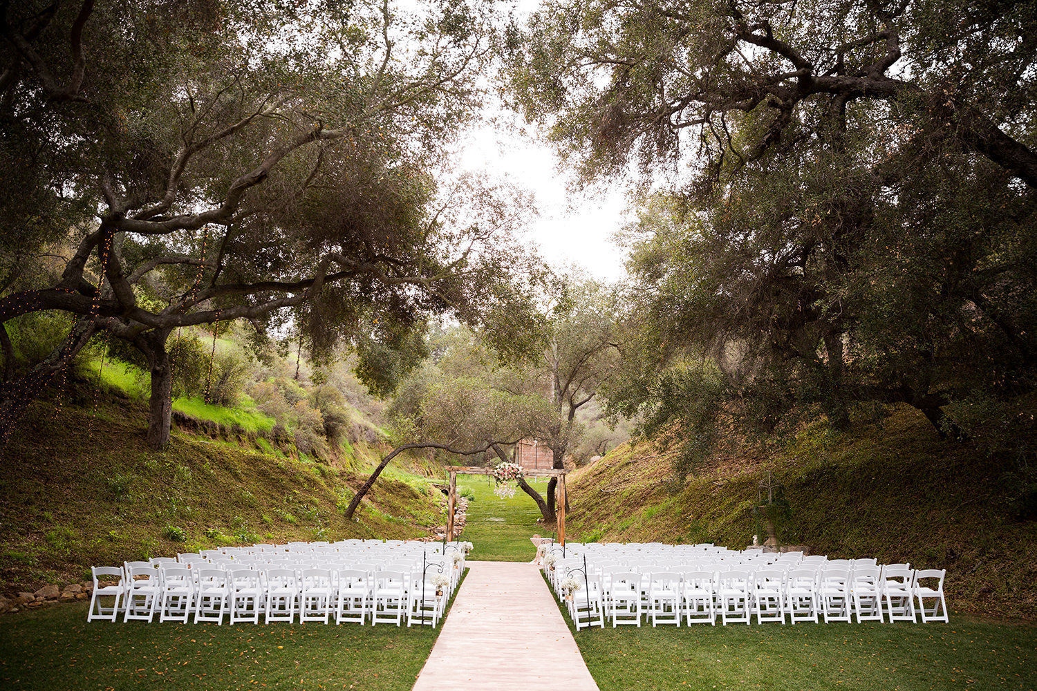 beautiful outside ceremony space
