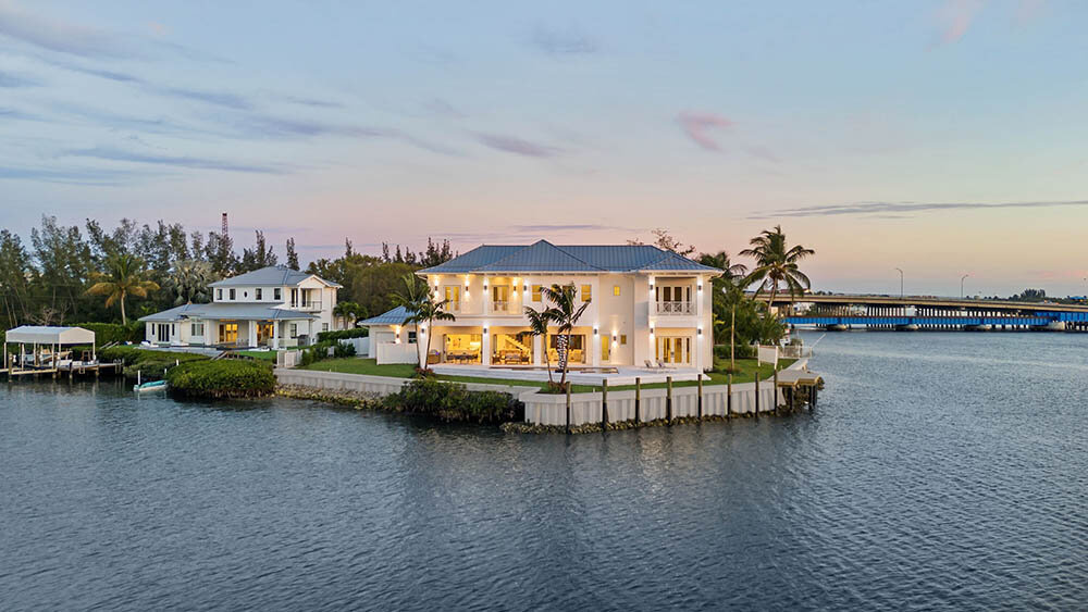 Waterfront Home Jupiter Florida Dusk Modern Design