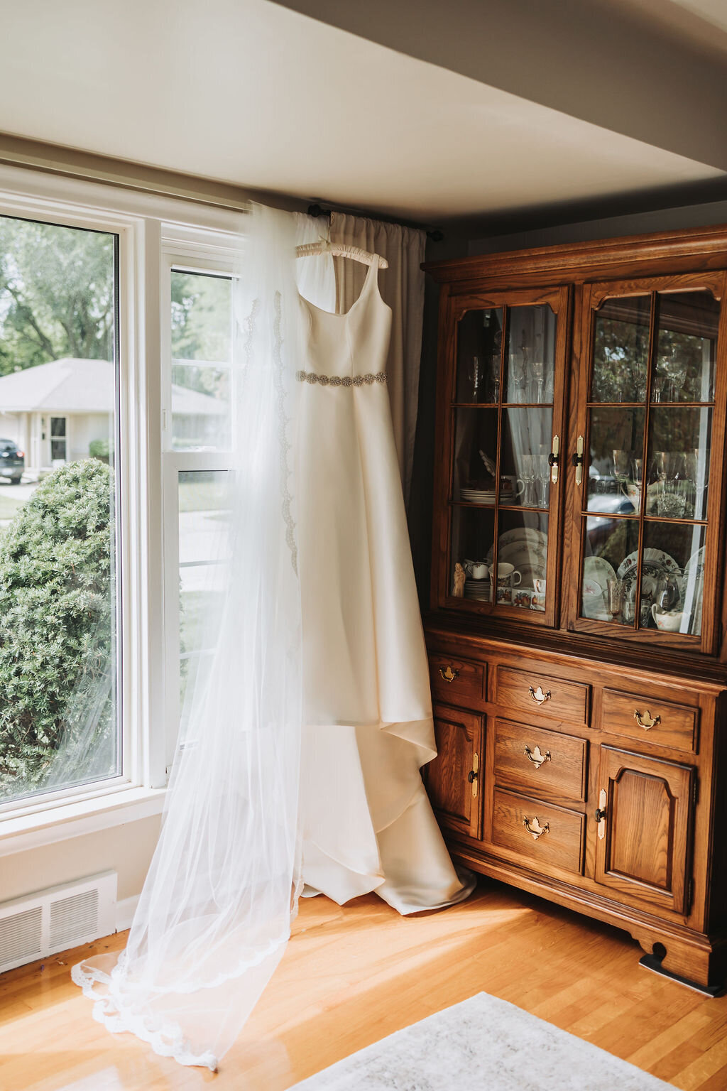 ErinandMike-MariahKastenPhoto-MichiganWeddingPhotographer-9