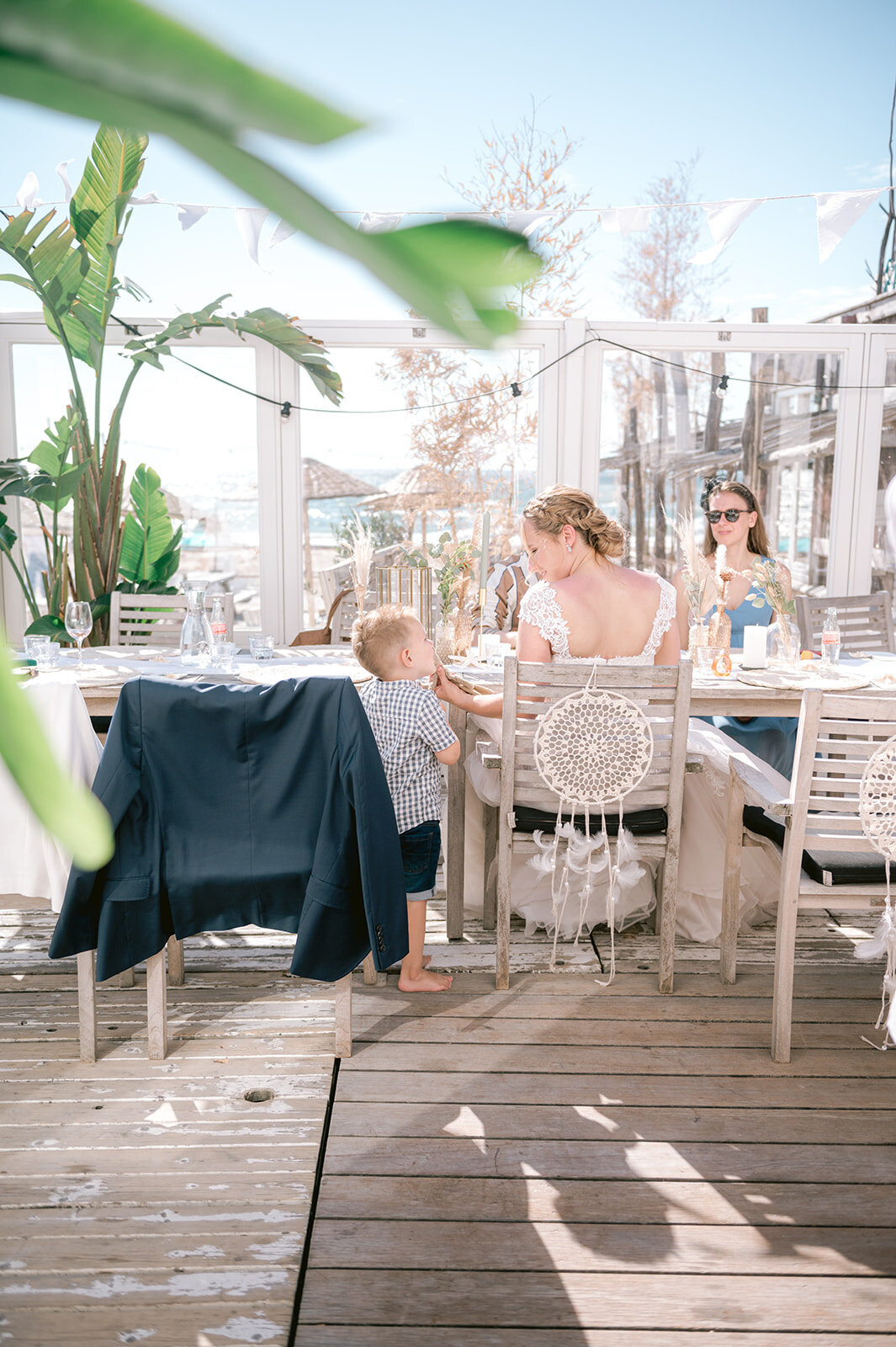 ShauniHartlandFotografie-FotograafAlkmaar-Trouwfotograaf-NoordHolland-BruiloftCastricumAanZee-Deining-LisetteEnThomas-445