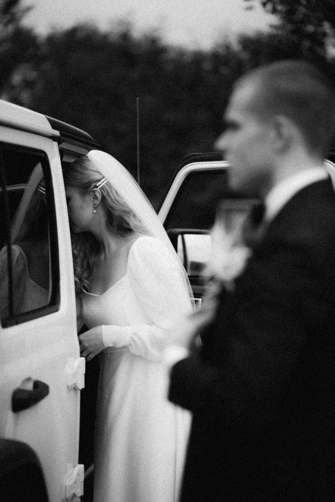 Wedding photo of an Intimate and romantic wedding  photography session in Porvoo by photographer Hannika Gabrielsson