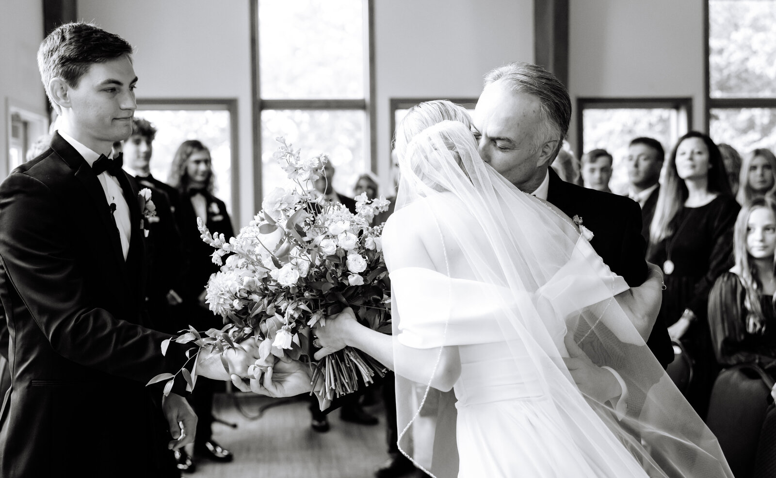 Midwest Luxury Wedding Photographer Lainie Arnold-8