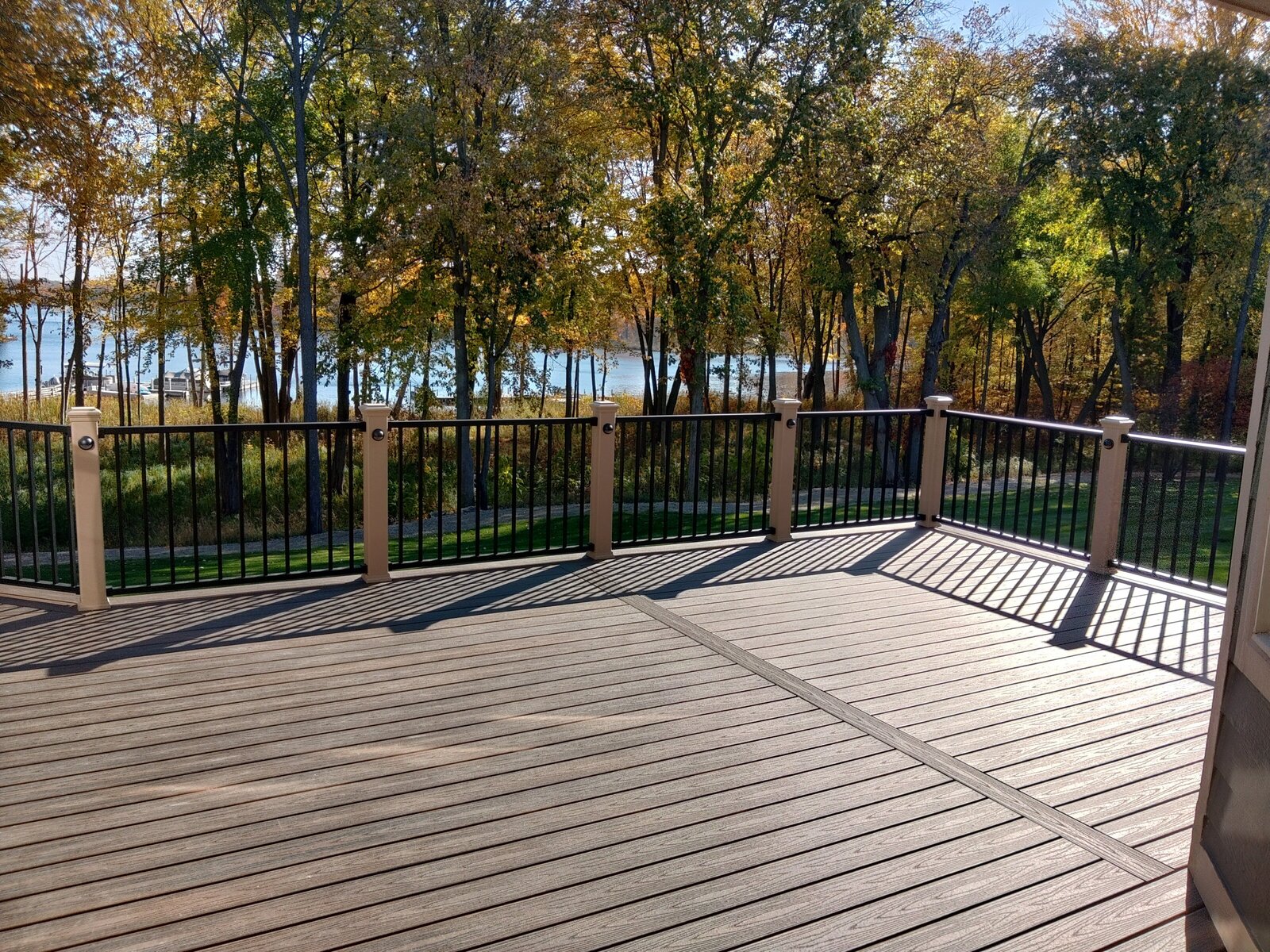 Midwest Custom Decks | Expert Deck Builders in Michigan